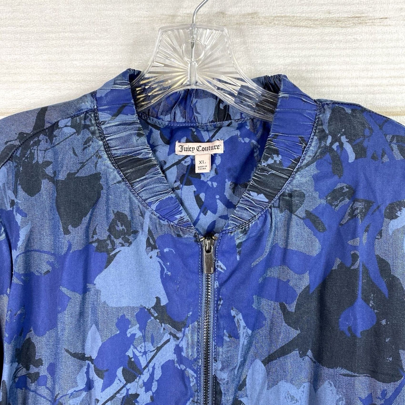 Juicy Couture Juicy Couture Jacket Womens XL Blue Geometric Chambray Denim Zip Size XL / US 12-14 / IT 48-50 - 2 Thumbnail
