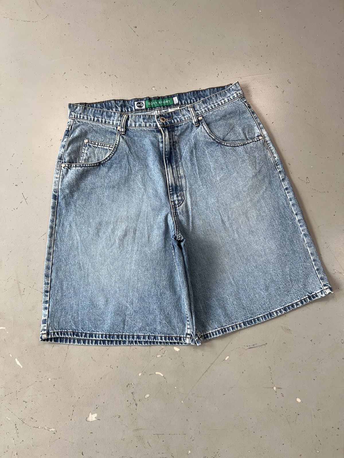 Carhartt × Levi's × Vintage Levi’s silver tab boxy short Size US 36 / EU 52 - 2 Thumbnail