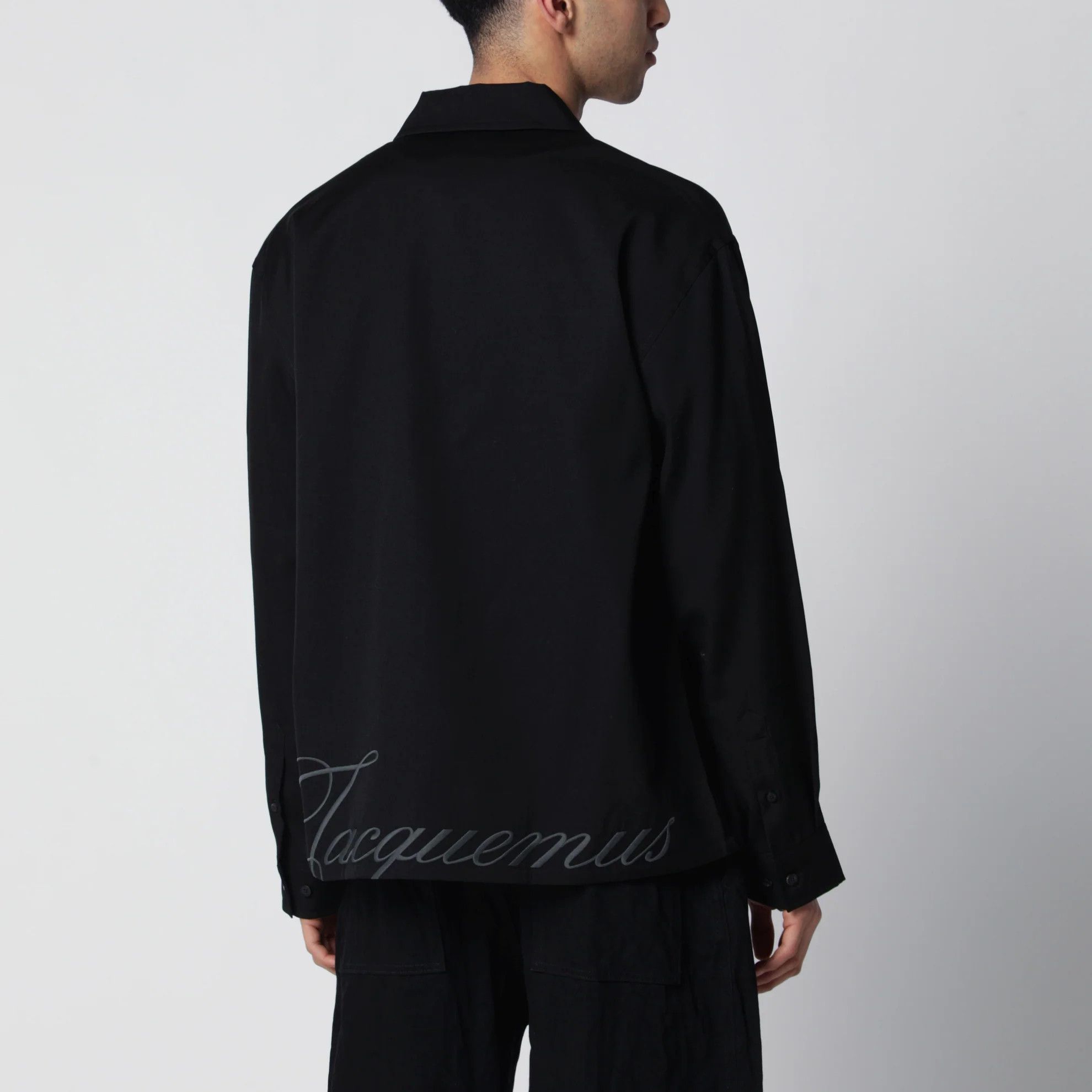 Jacquemus o1d2blof0526 Wool Zip Up Shirt in Black Size US M / EU 48-50 / 2 - 3 Thumbnail
