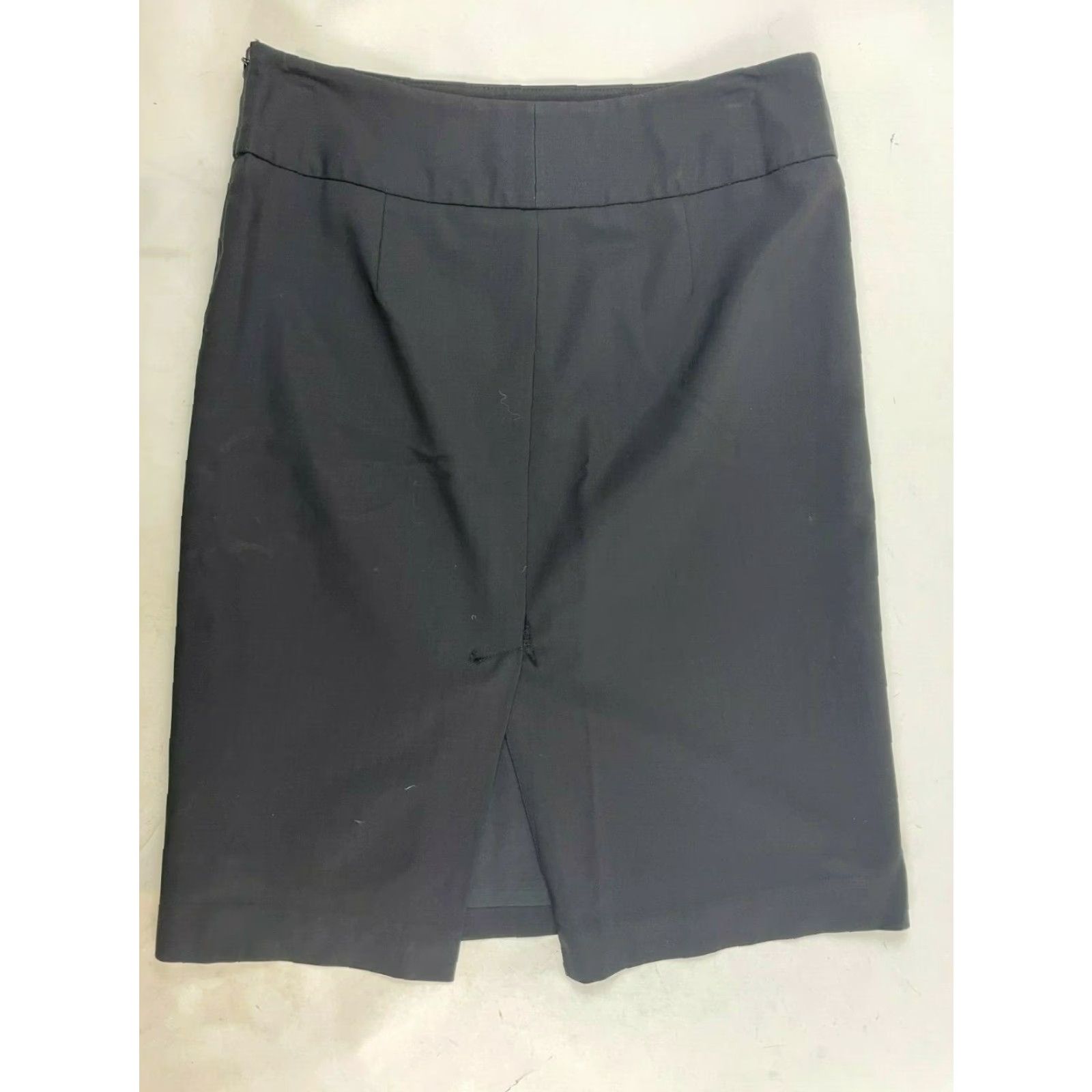 Banana Republic Banana Republic Skirt Pencil Straight Cut Black Size 4 Wool Blend Back Slit Womens Short Casual Party/Cocktail Vintage No Size 27" / US 4 / IT 40 - 2 Thumbnail