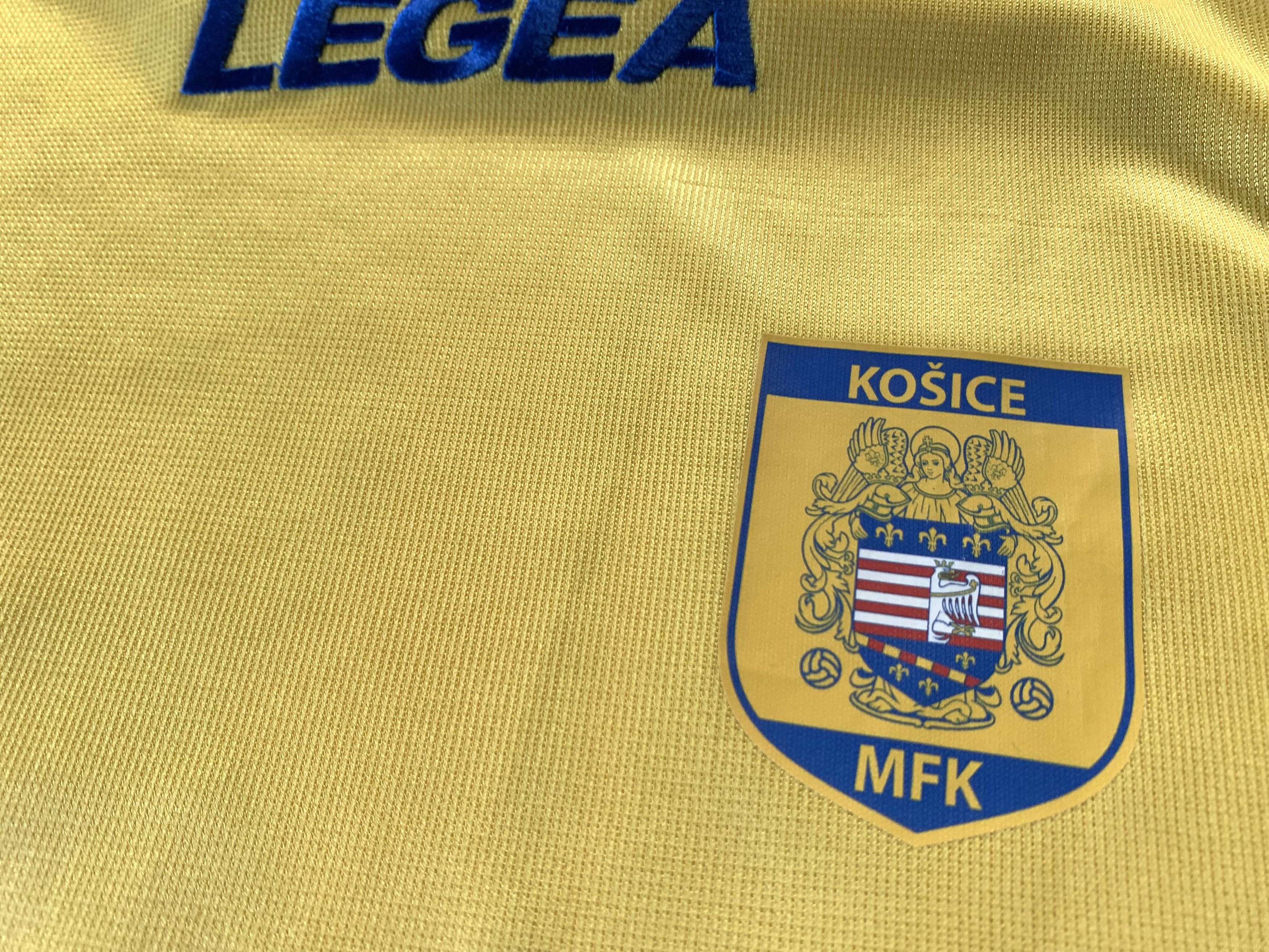 Vintage Vintage Legea FC Košice Shirt Size US L / EU 52-54 / 3 - 5 Thumbnail