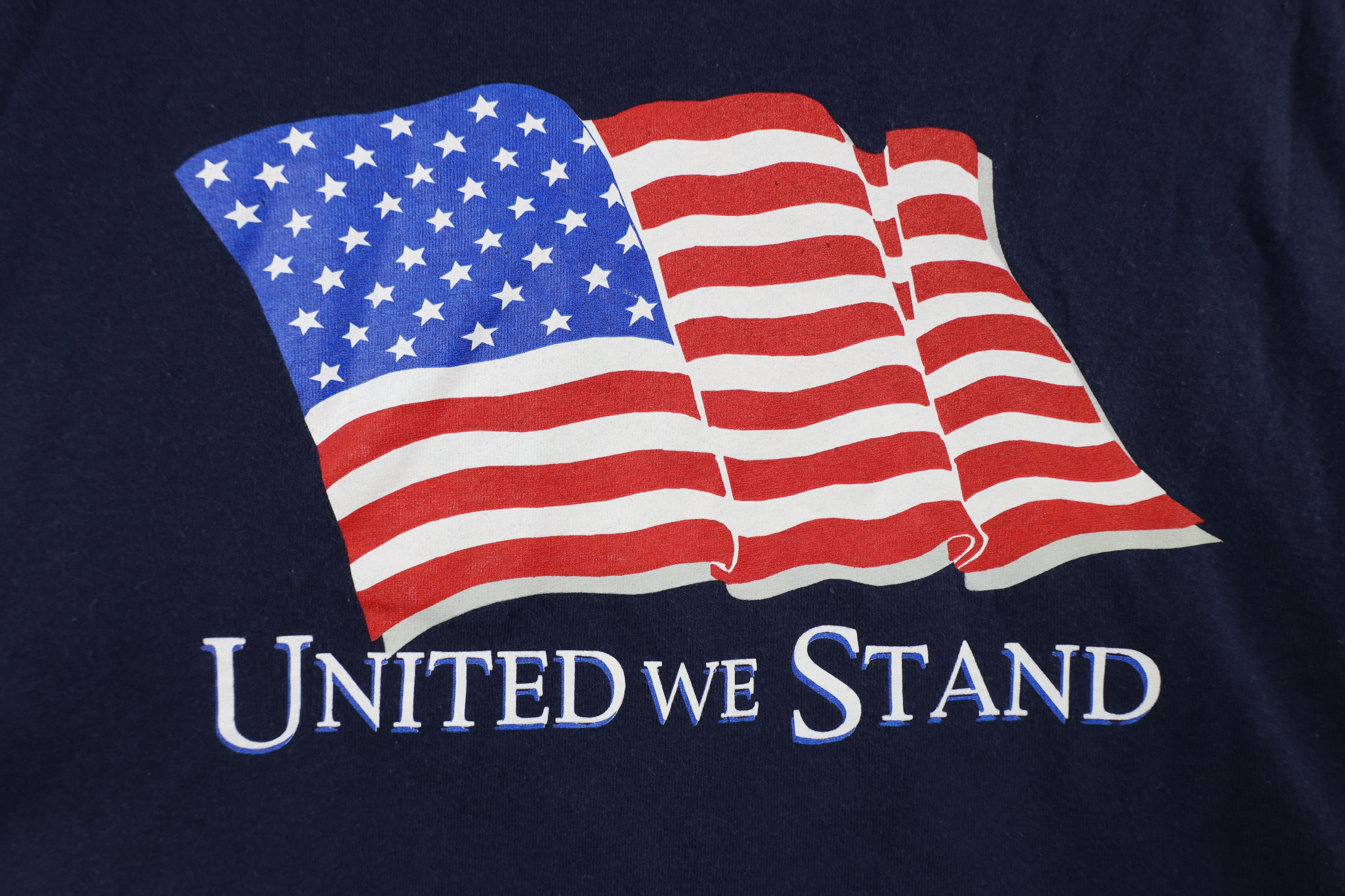 Vintage Vintage 90s Streetwear USA Flag United We Stand T-Shirt Blue Size US L / EU 52-54 / 3 - 4 Thumbnail