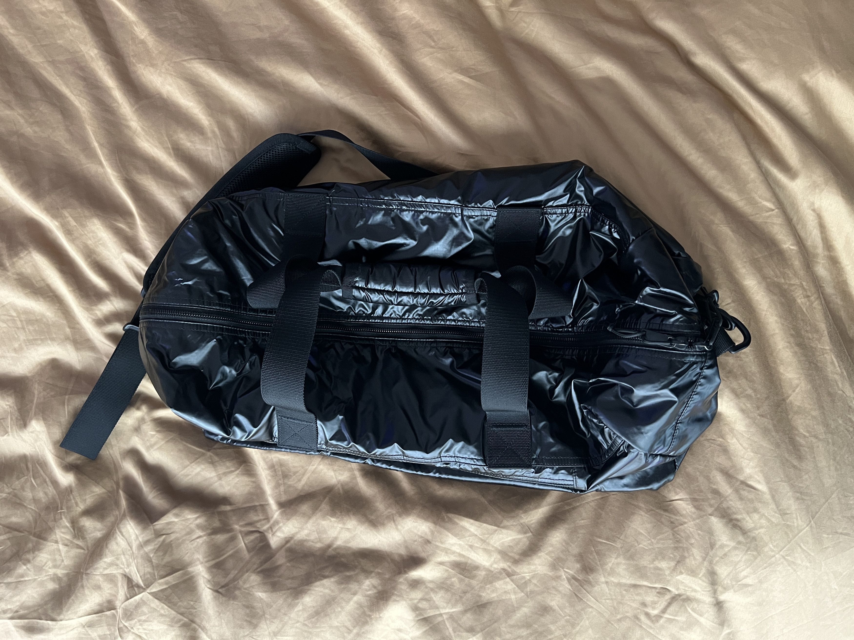 Saint laurent nuxx duffle bag hotsell