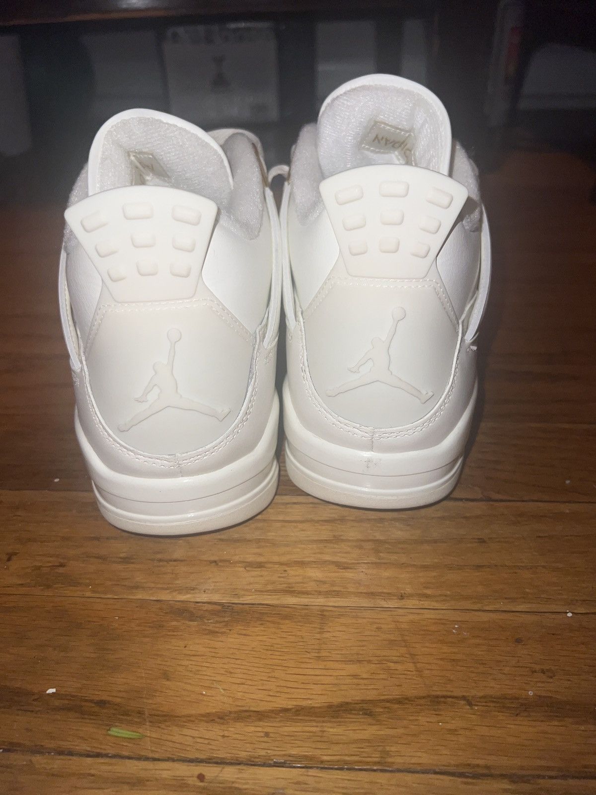 Jordan Brand × Nike Excellent condition white gold Jordan Size US 10 / EU 43 - 4 Thumbnail