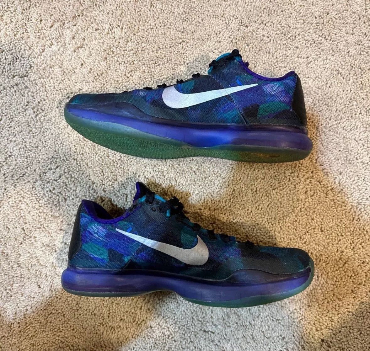 Nike 2015 Kobe 10 ‘Overcome’ SIZE 10 USED-NO BOX Size US 10 / EU 43 - 2 Thumbnail