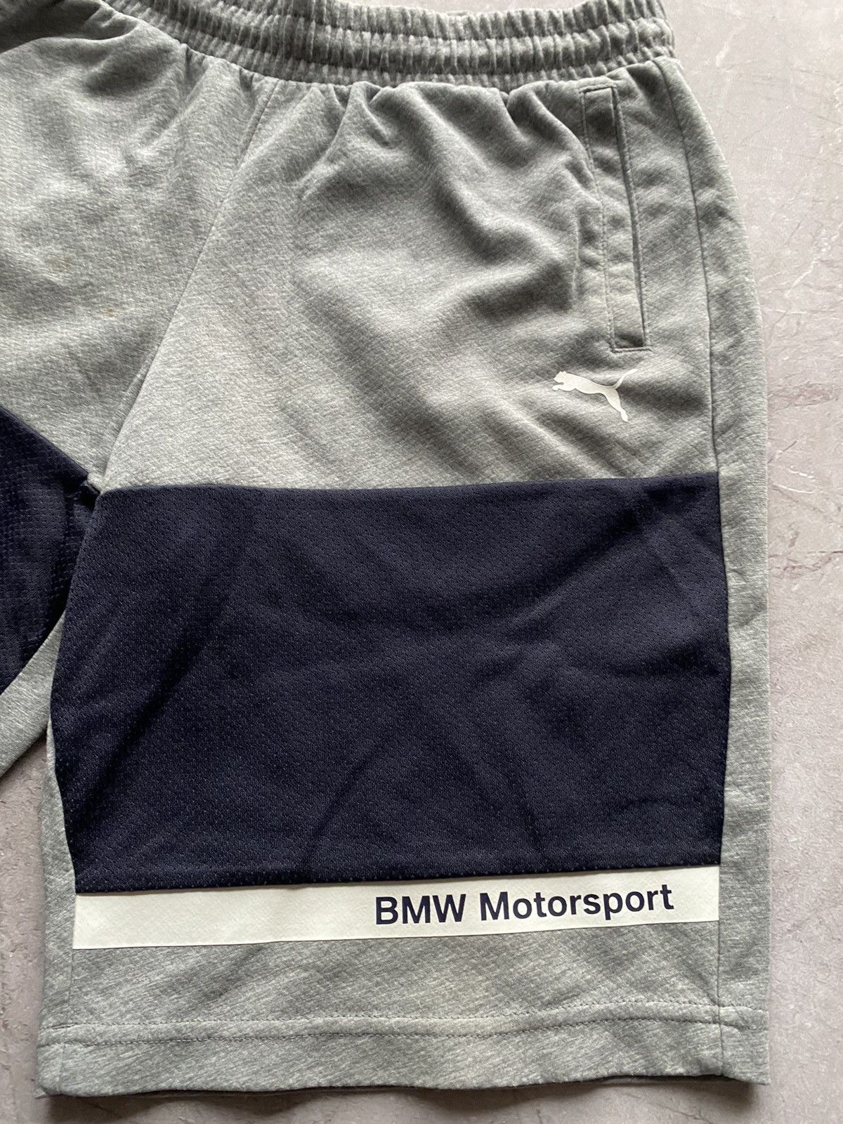 BMW × Puma Puma & BMW Motorsport Shorts Gray Size M Size US 31 - 4 Thumbnail