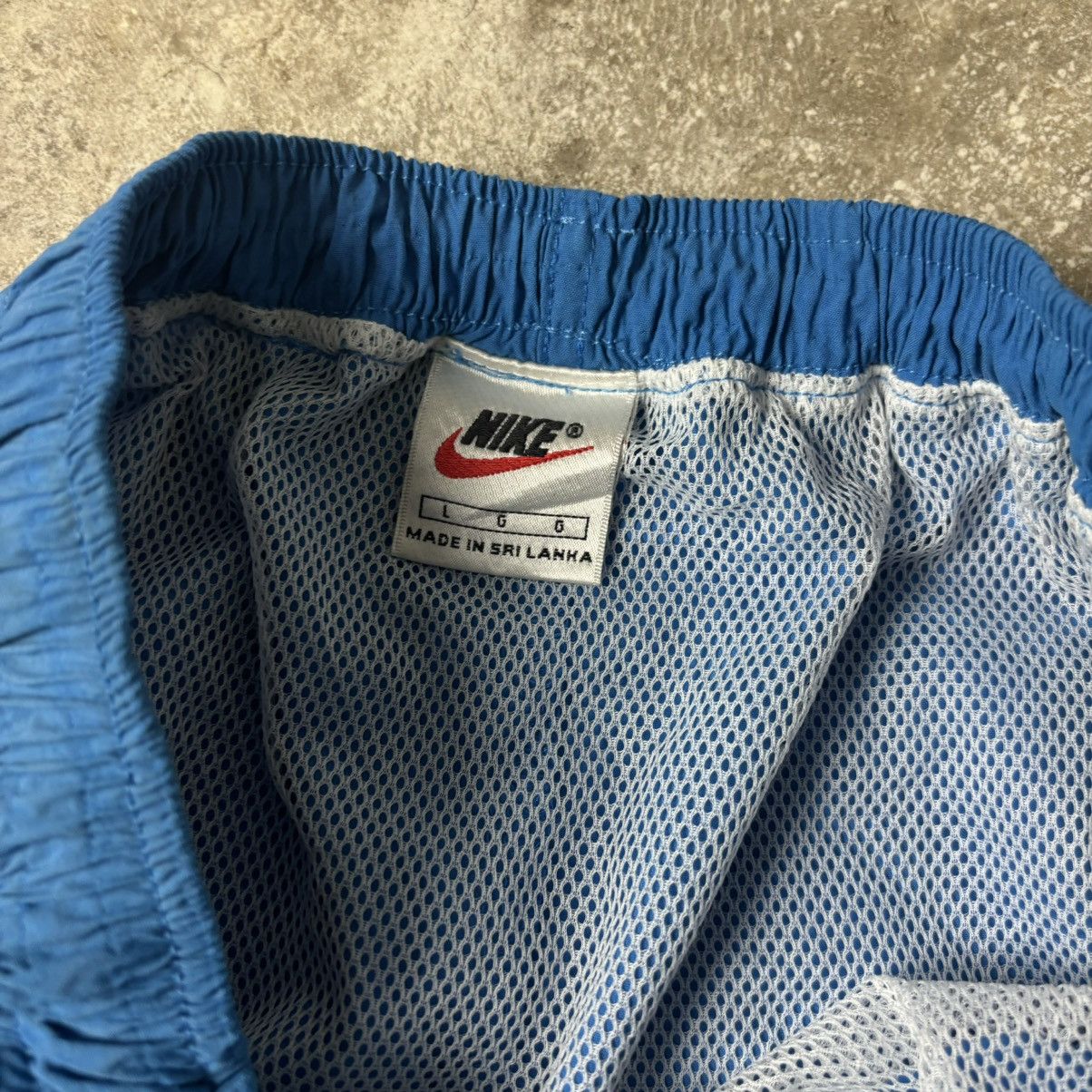 Nike × Vintage VINTAGE NIKE NYLON SHORTS Size US 32 / EU 48 - 3 Thumbnail
