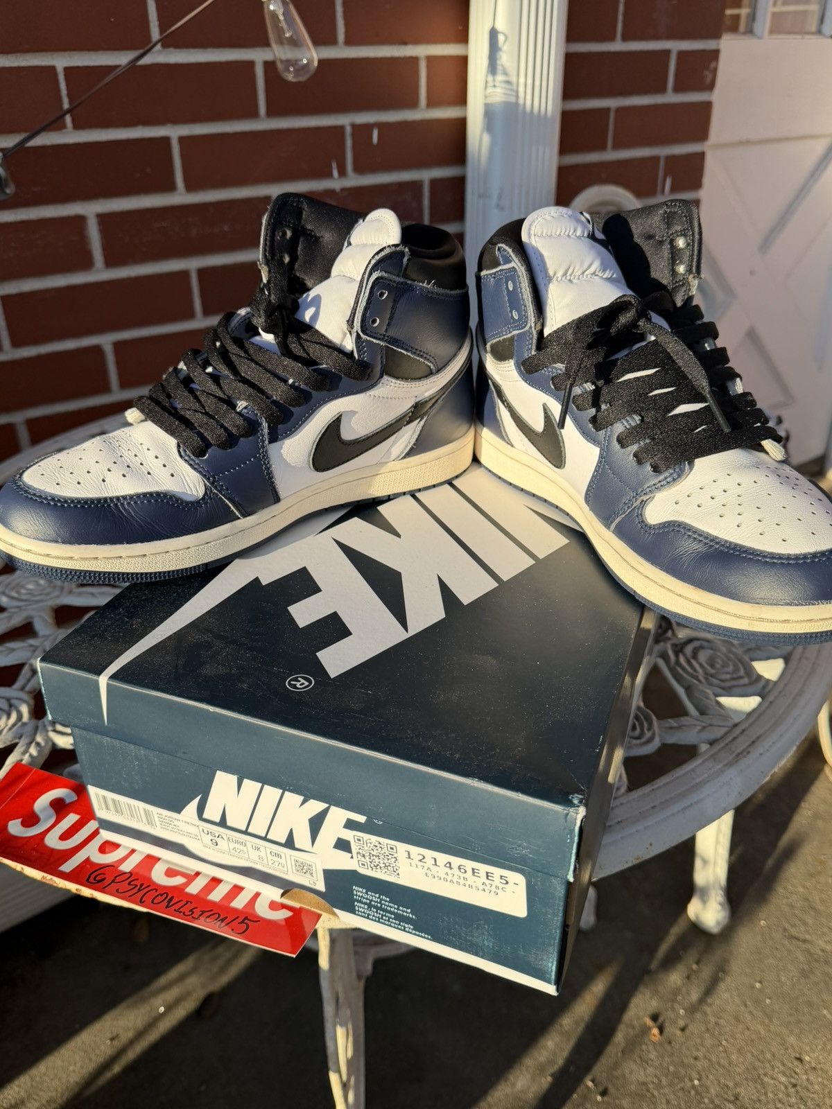 Jordan Brand Jordan 1 High OG Midnight Navy Size US 9 / EU 42 - 6 Thumbnail