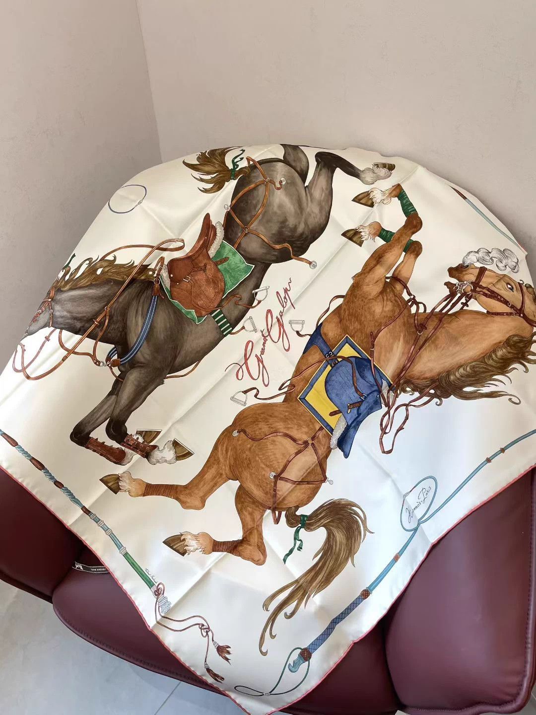 Hermes Hermès 2026 SS Silk Scarf 90x90 Cream/Leather Green Size ONE SIZE - 3 Thumbnail