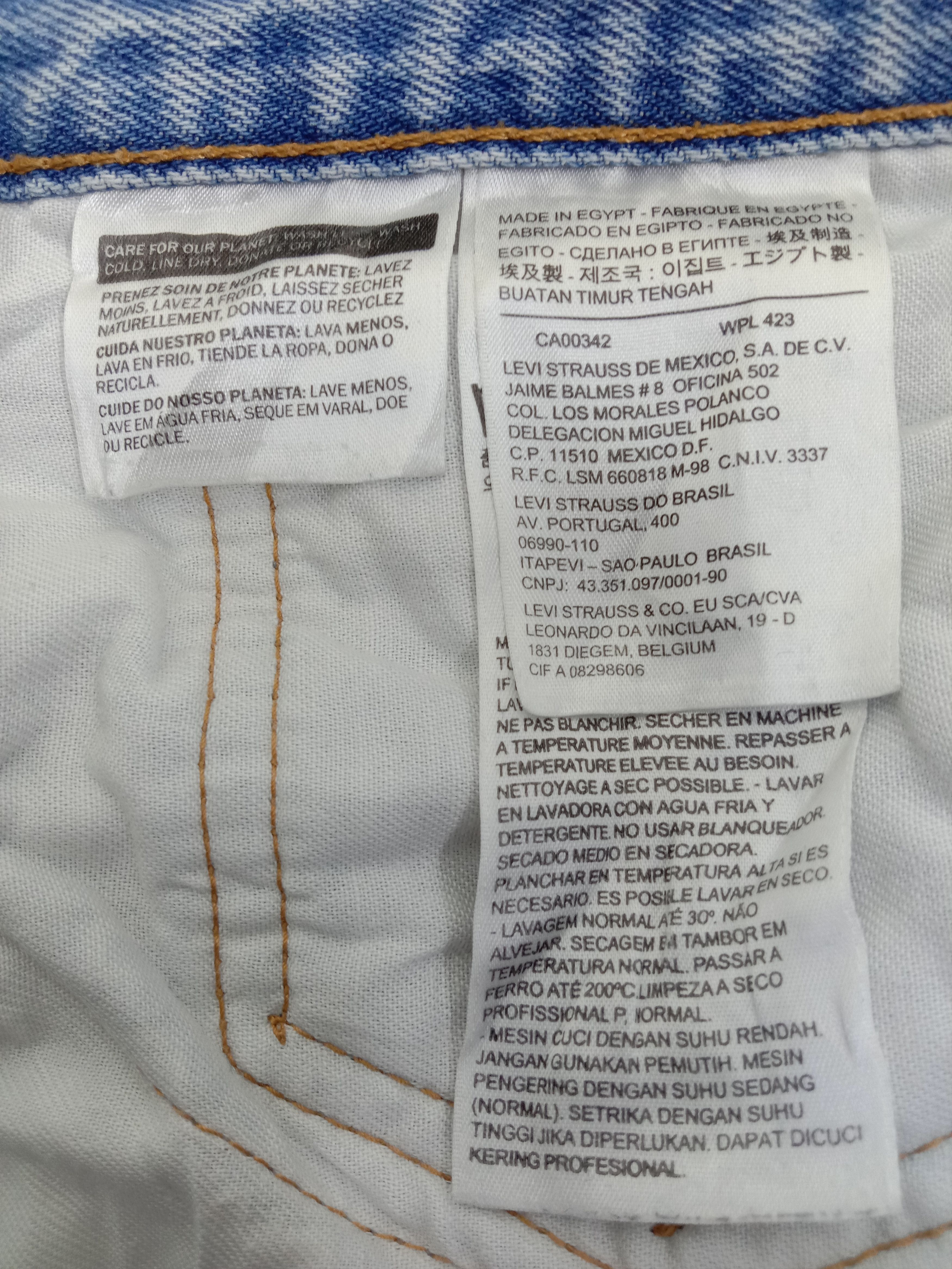 Vintage Levi's 505 Jeans Light Wash Distressed Denim