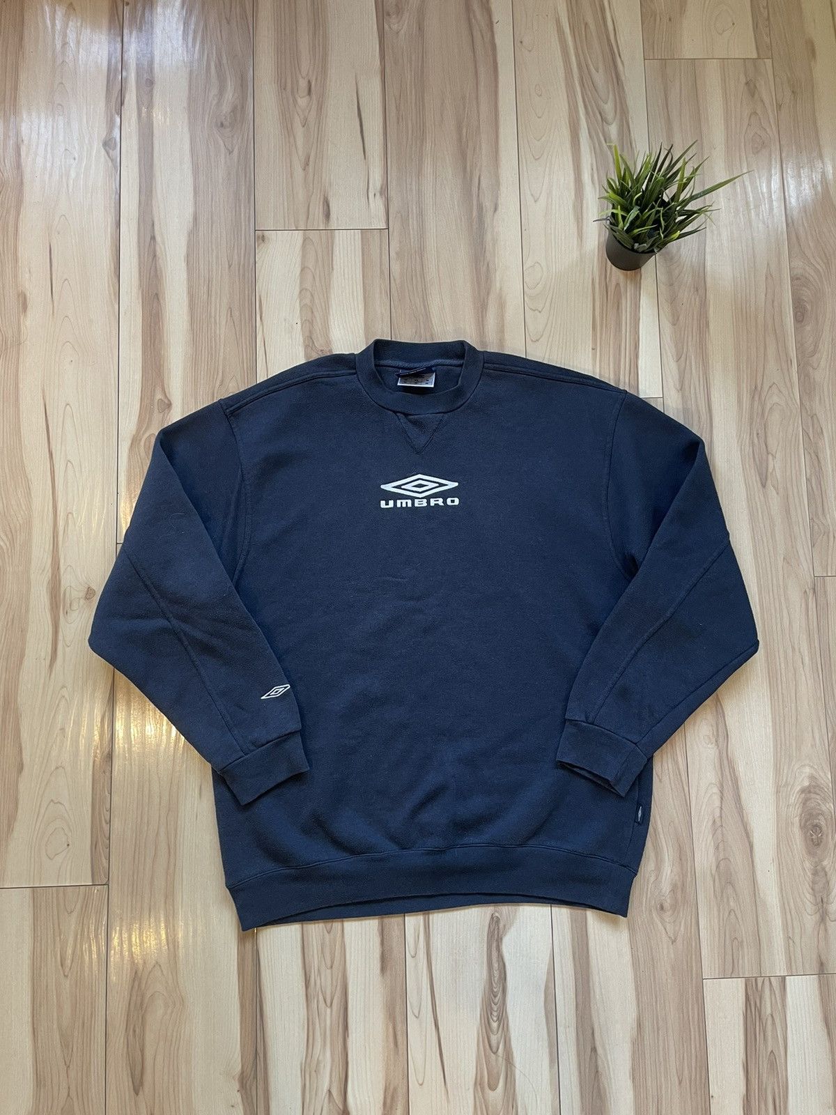Umbro × Vintage Sweatshirt Umbro Streetwear Boxy Big Logo Y2K Retro 90s Size US XL / EU 56 / 4 - 1 Thumbnail