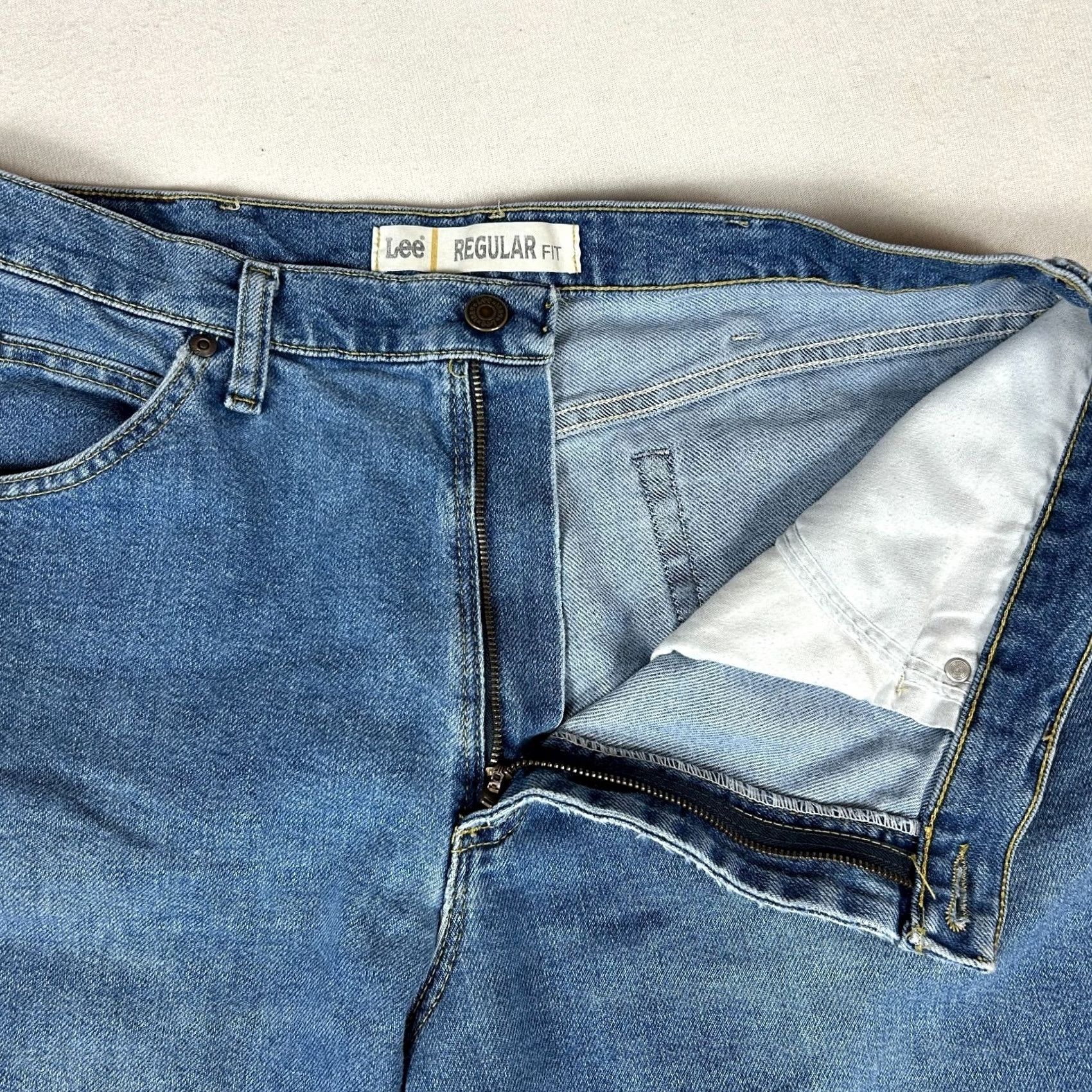Lee Lee Jeans Men's 38X30 Blue Denim Casual Regular Fit Straight Leg Mid Rise Jeans Size US 38 / EU 54 - 4 Thumbnail