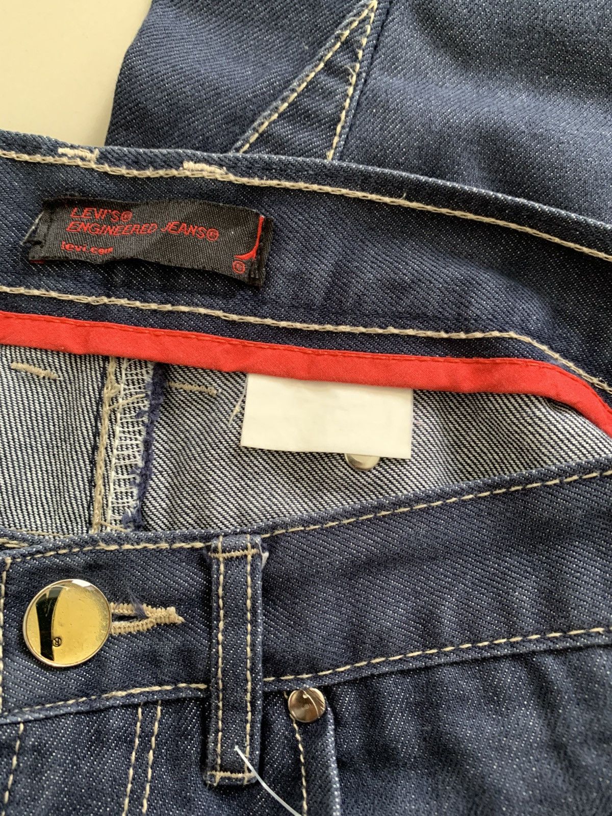 Levi's Vintage Clothing Vintage Levi’s Engineered Buckle Back Baggy Jeans Size US 30 / EU 46 - 8 Thumbnail