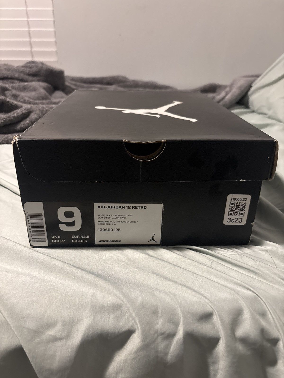Jordan Brand Jordan retro 12 taxi Size US 9 / EU 42 - 5 Thumbnail