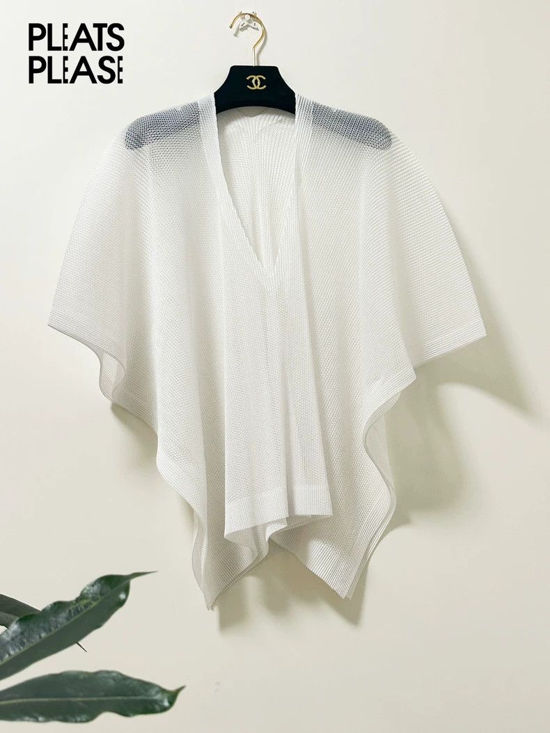 Issey Miyake Issey Miyake size:3 A white tatami top Size XS / US 0-2 / IT 36-38 - 1 Thumbnail
