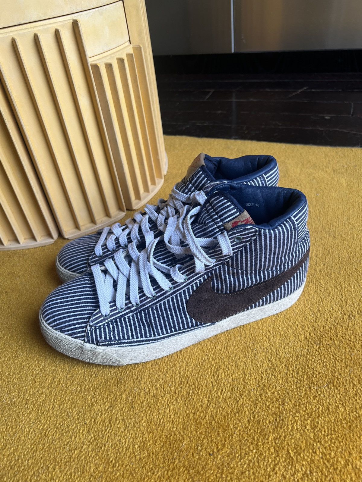 Nike NIKE Blazer Men's Mid Basic Pinstripe Navy Brown Shoes Size US 10 / EU 43 - 3 Thumbnail
