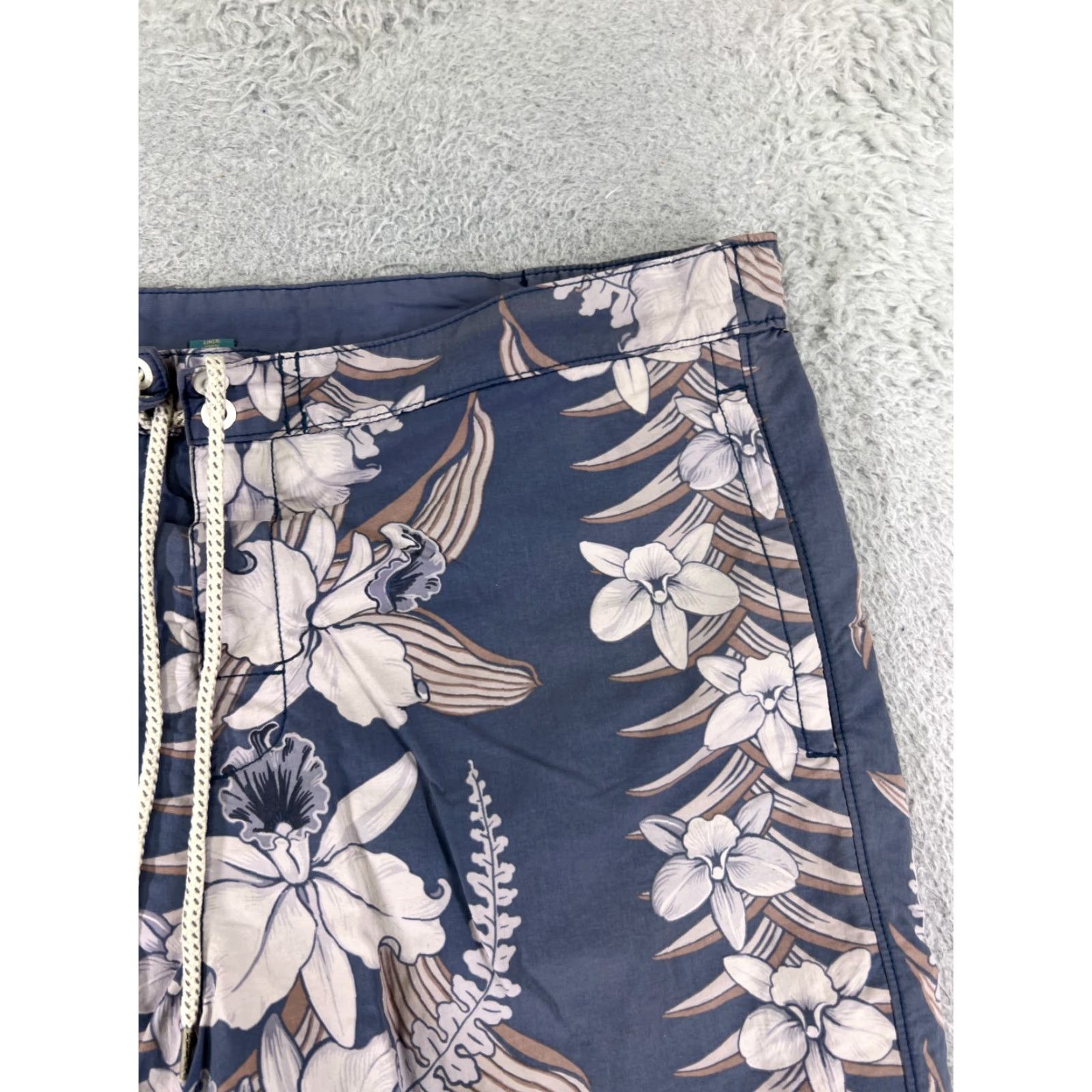 Tommy Bahama Tommy Bahama Swim Trunks Mens Large Blue Floral Nylon Shell Faded Size US 33 - 7 Thumbnail