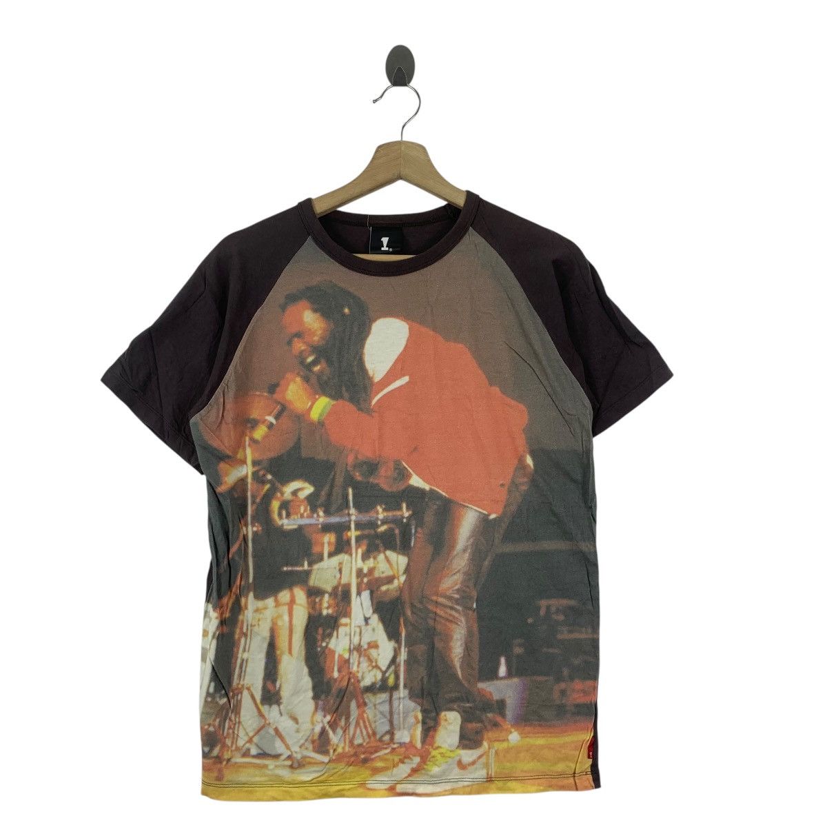 Band Tees BOB MARLEY REGGAE One Love Peace Concert Tee Shirt Top Size US M / EU 48-50 / 2 - 4 Thumbnail