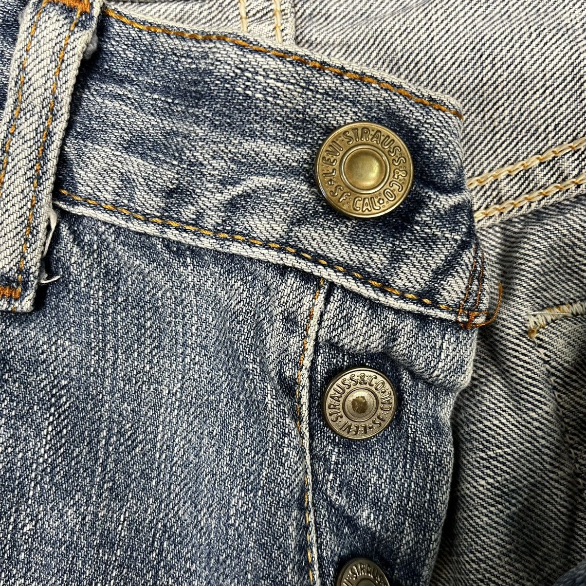 Levi's Vintage Y2k Levis 501 Denim Jeans Size 30" / US 8 / IT 44 - 16 Thumbnail
