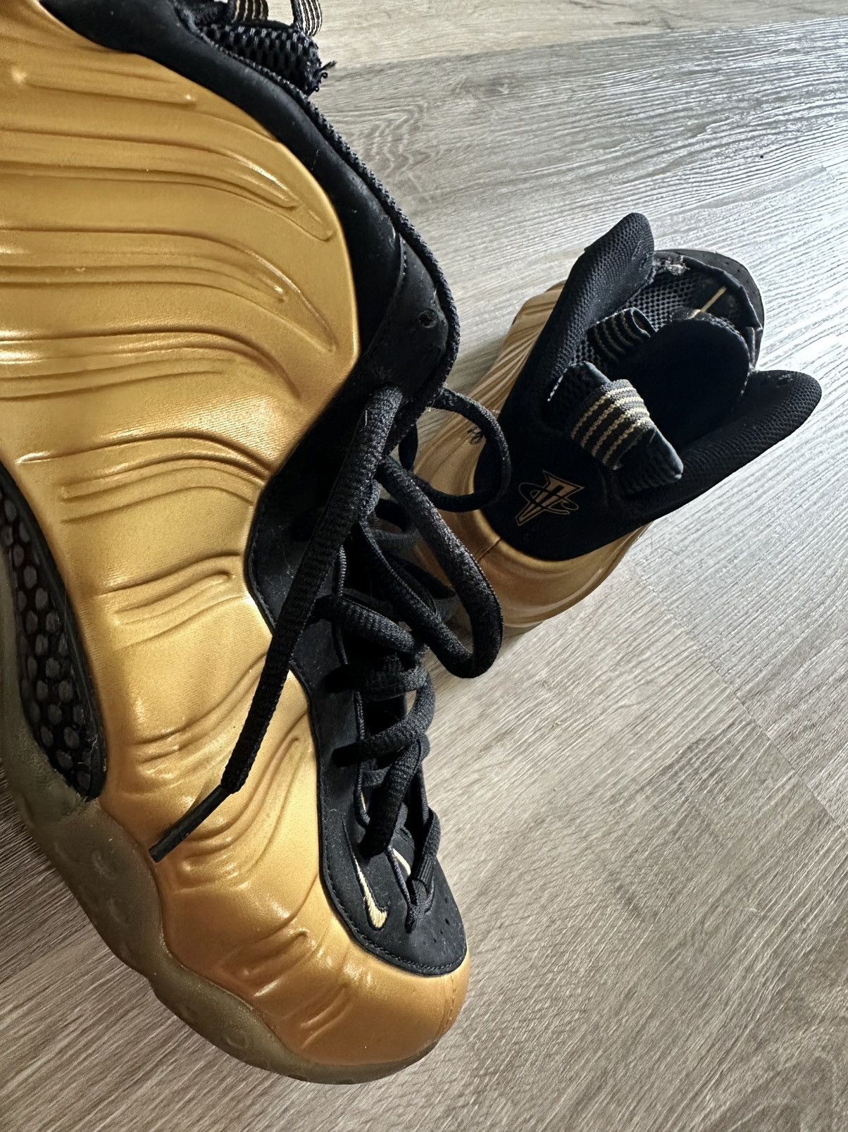 Nike Nike Foamposite ( Metallic Gold ) Size US 11.5 / EU 44-45 - 2 Thumbnail