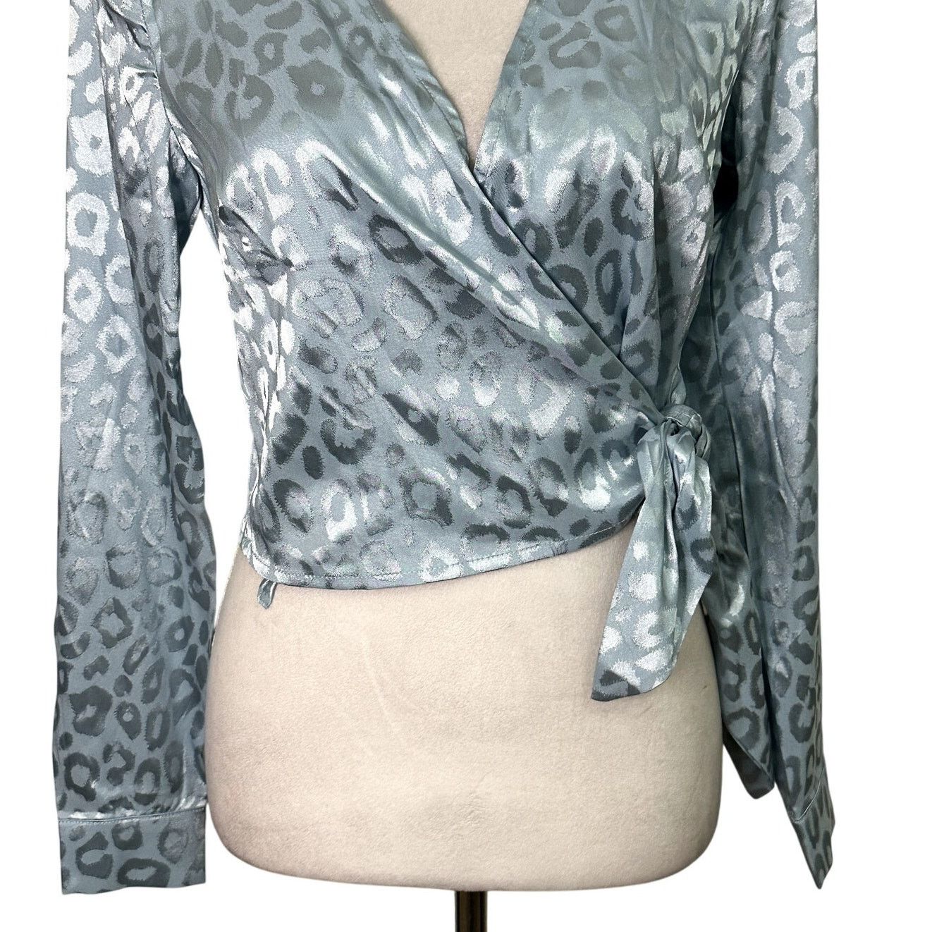 Other Vero Mada Something New Mia Satin Long Sleeve Wrap Top S NWT Size S / US 4 / IT 40 - 4 Thumbnail