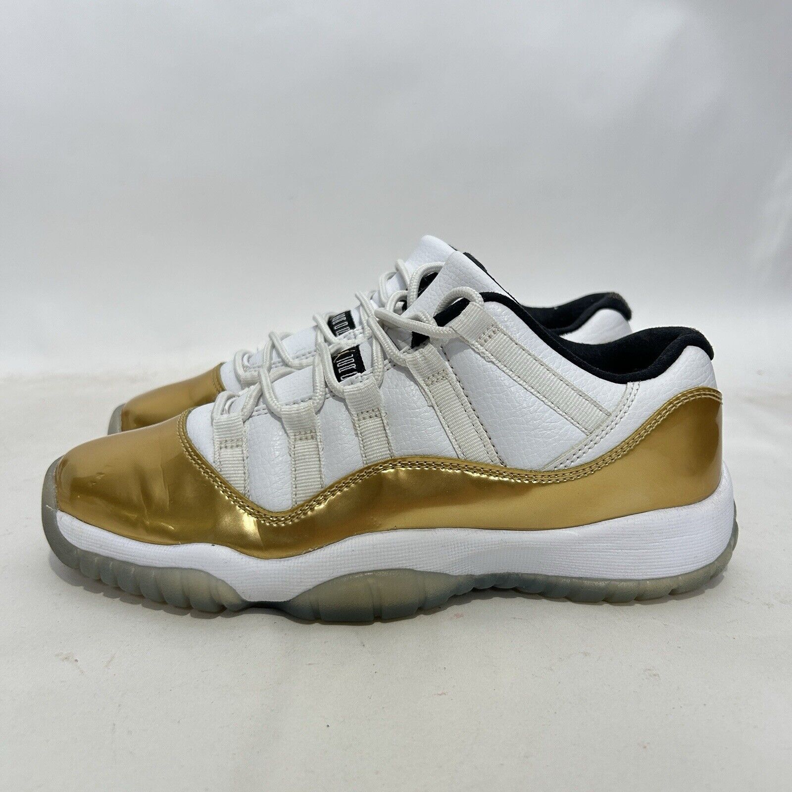 Jordan Brand Nike Air Jordan 11 Retro Low GS “Closing Ceremony” Size US 7 / IT 37 - 6 Thumbnail