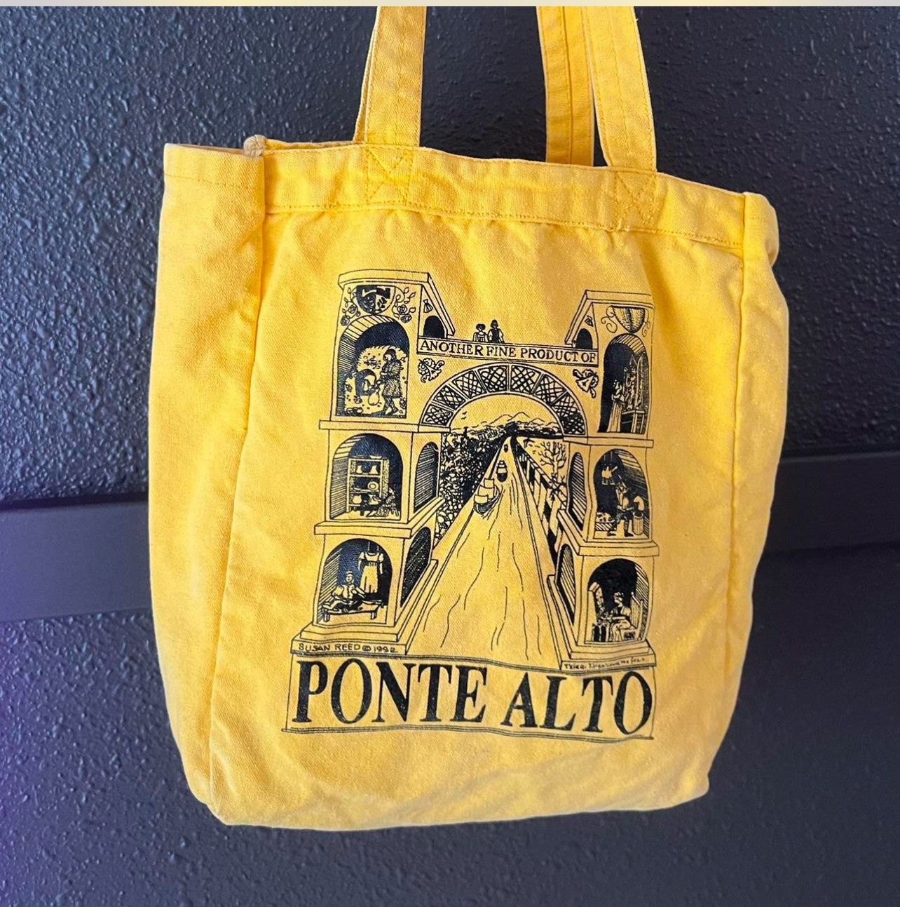Vintage Vintage 1990s vintage tote bag with a beautiful yellow fade Size ONE SIZE - 2 Thumbnail