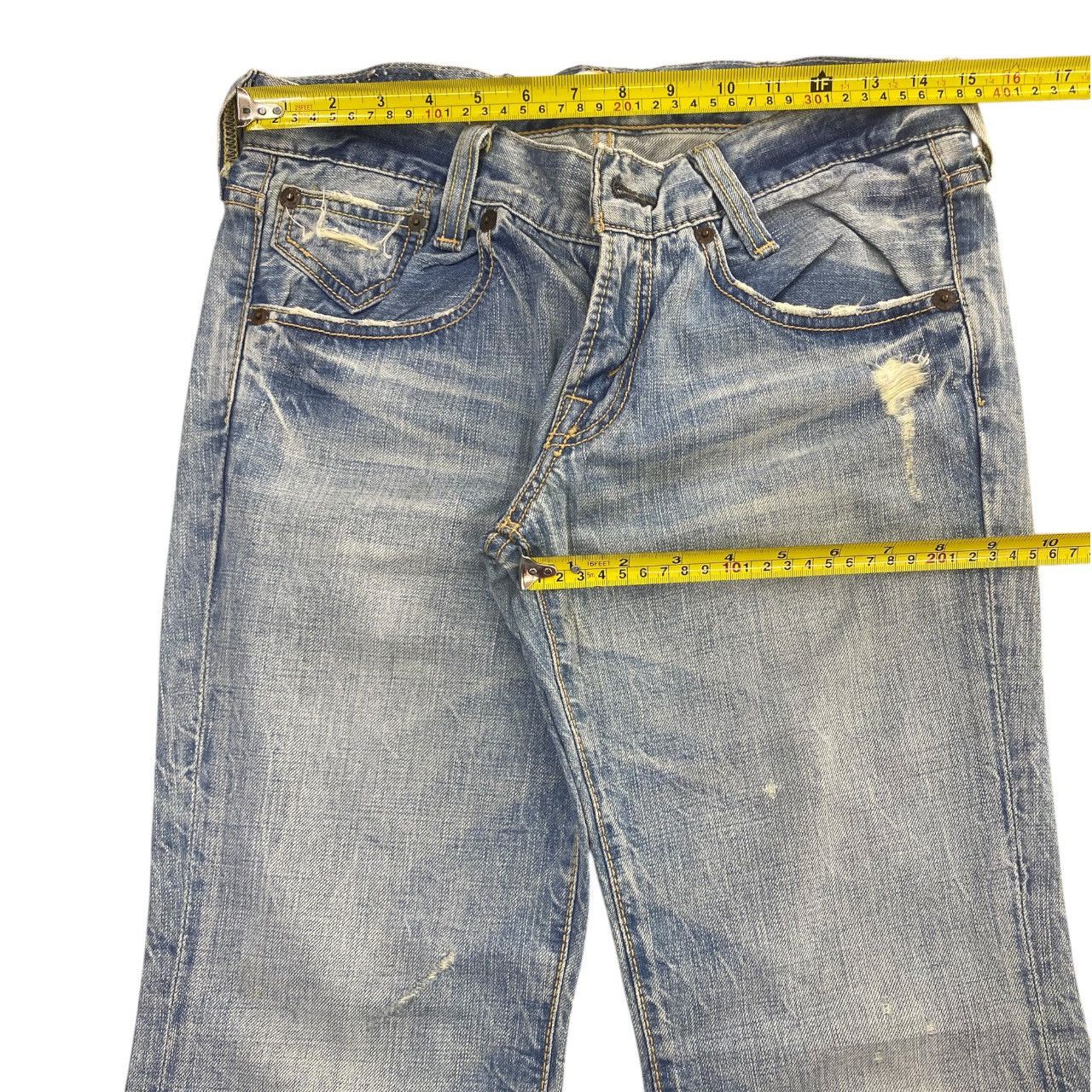 Levi's Vintage Levi’s Thunder Light Wash Style Flare Jeans Size US 30 / EU 46 - 5 Thumbnail
