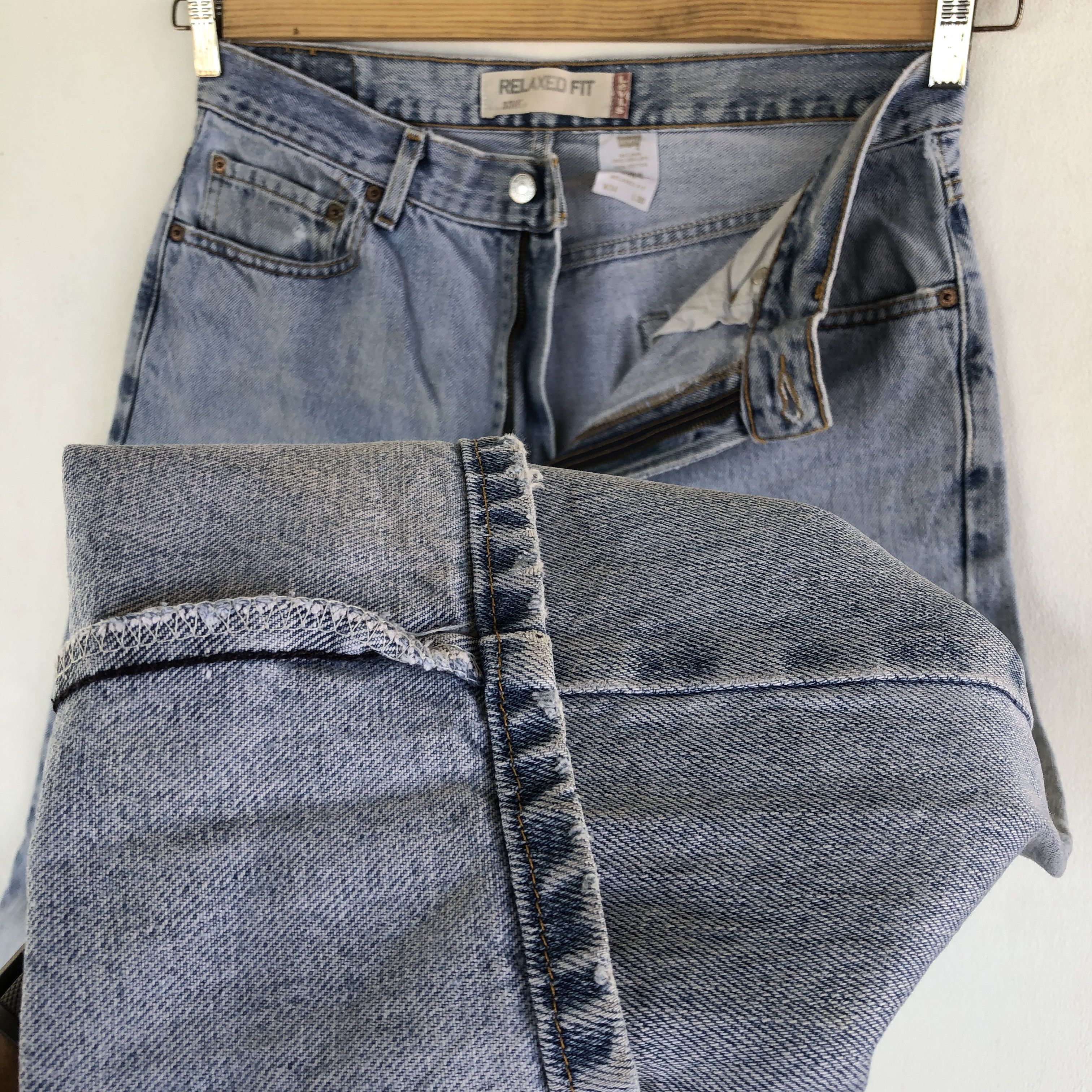 Levi's Vintage Levis 550 Sunfaded Jeans Light Wash Distressed Denim Size US 32 / EU 48 - 9 Thumbnail