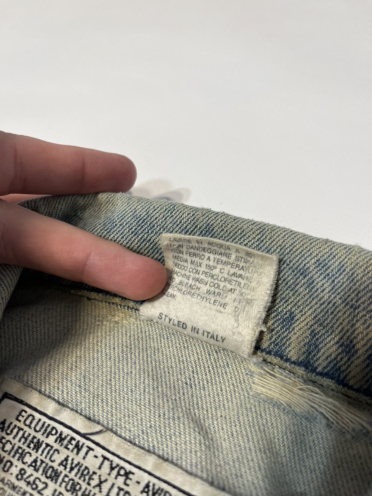Avirex Rare Vintage Avirex Distreesed Denim Jacket Size US XL / EU 56 / 4 - 10 Thumbnail