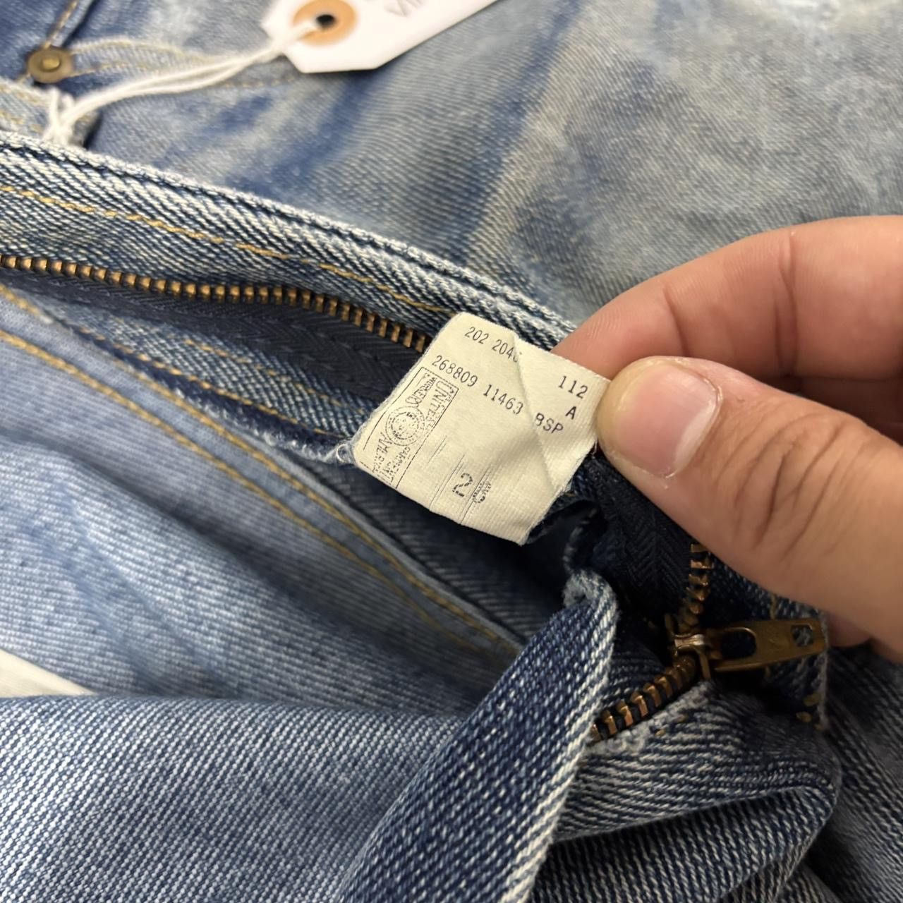 Vintage Vintage Lee Riders Union Made Faded & Worn Bootcut Jeans Size US 35 - 8 Thumbnail