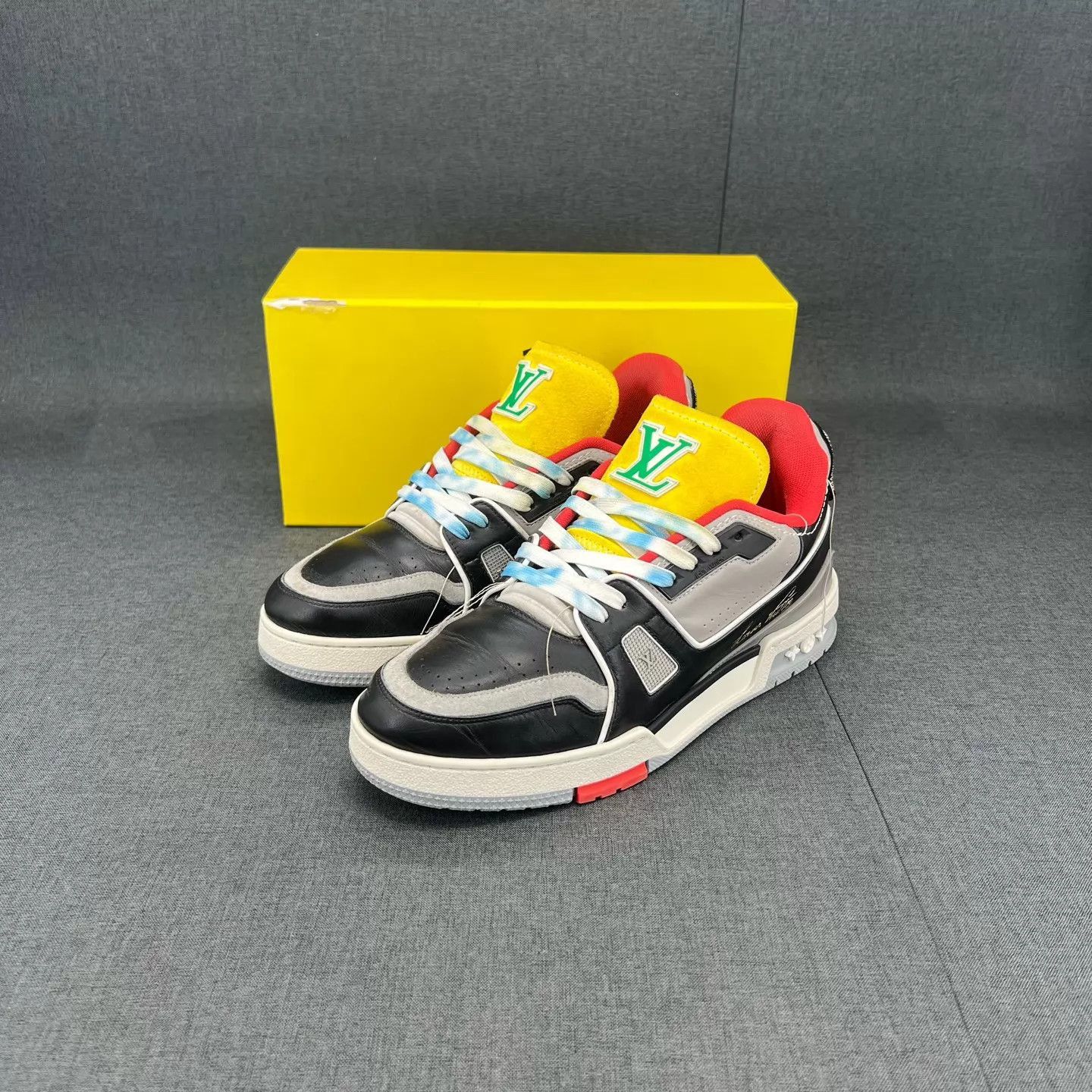 Louis Vuitton Multi-Color Low-Top Sneakers Size 7.5 Size US 7.5 / EU 40-41 - 1 Thumbnail