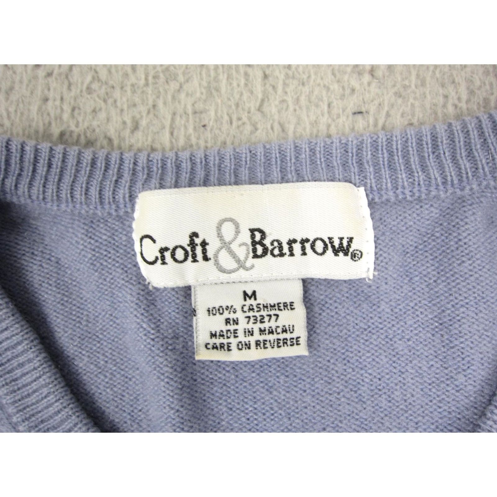 Croft & Barrow Croft & Barrow Sweater Womens Medium Purple 100% Cashmere V-Neck Ladies Pullover Knits 80s Theme Size M / US 6-8 / IT 42-44 - 3 Thumbnail