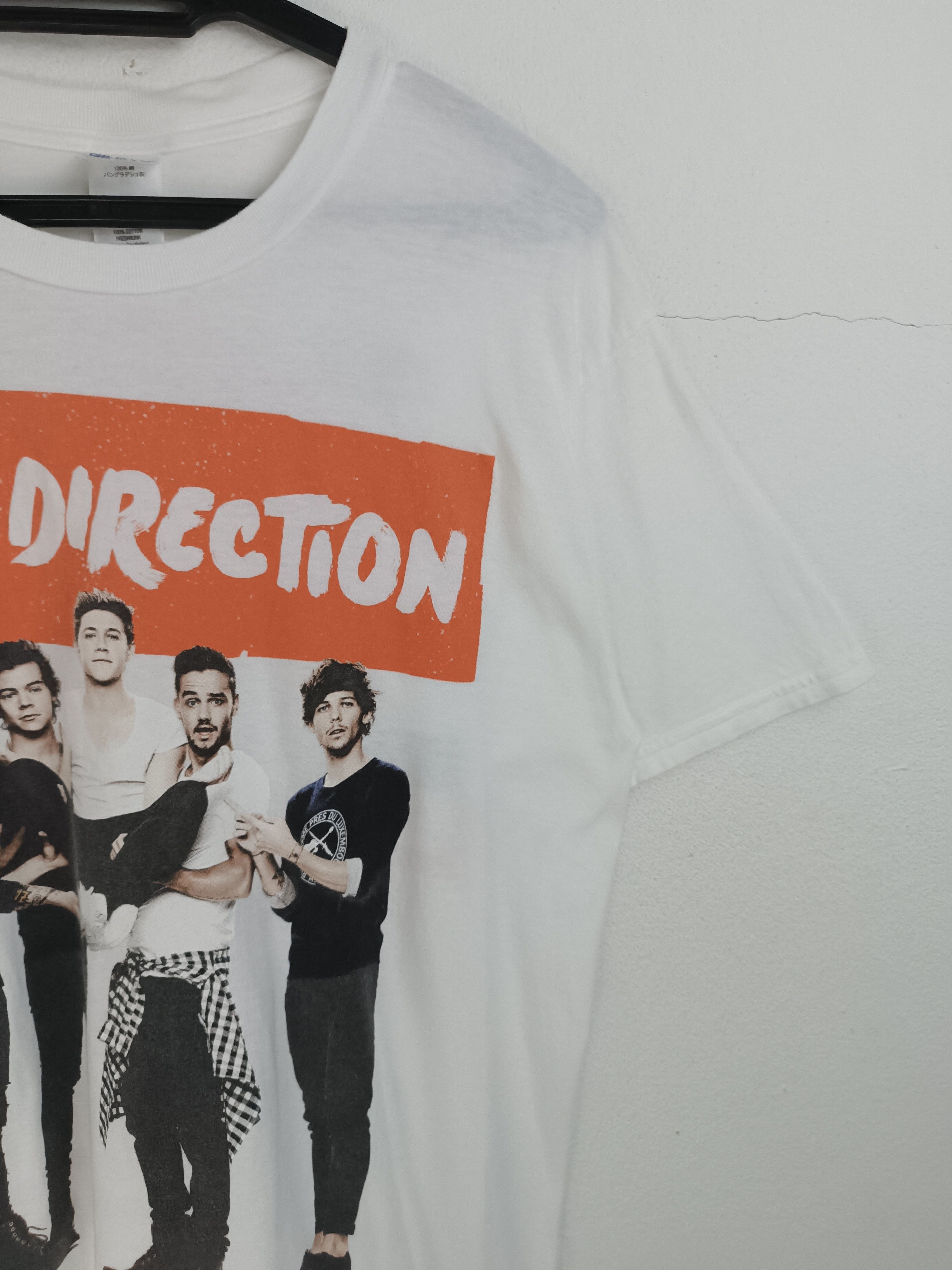 Band Tees VINTAGE ONE DIRECTION TOUR TEE harry styles swift zayn Size US M / EU 48-50 / 2 - 6 Thumbnail