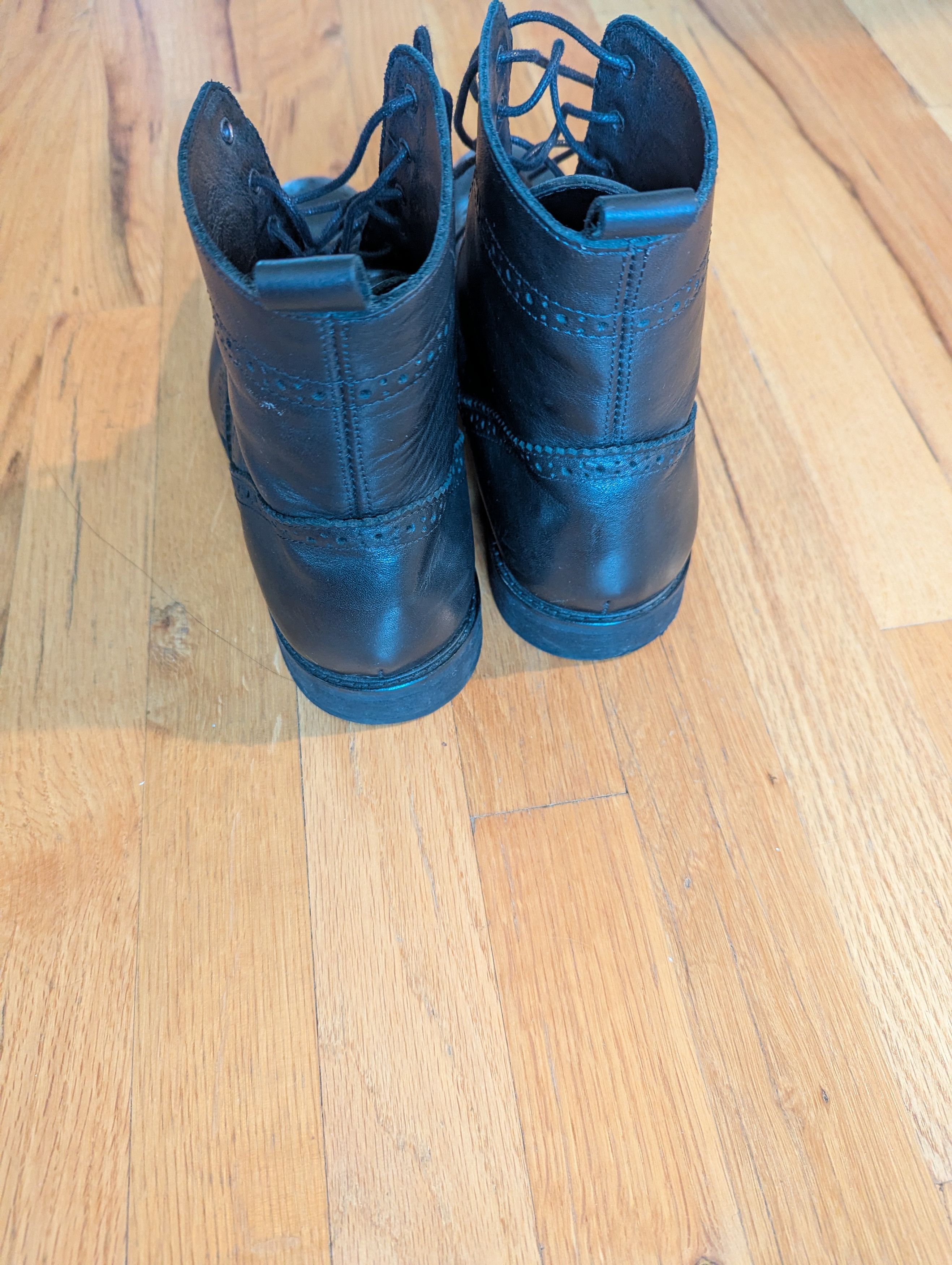 Shoe The Bear Almost New Wingtip Boots Size US 9 / EU 42 - 4 Thumbnail
