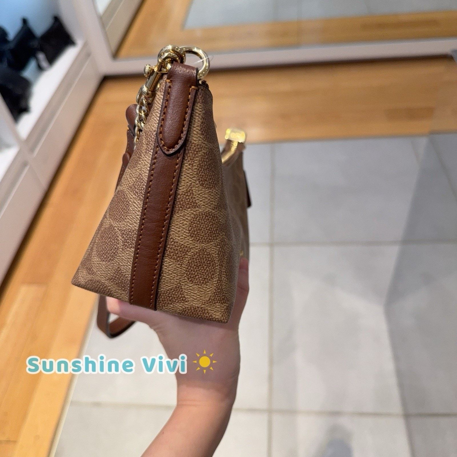 Coach NWT Coach Caitlin Shoulder Bag CEK80 Gold/Tan/Brown Size ONE SIZE - 2 Thumbnail