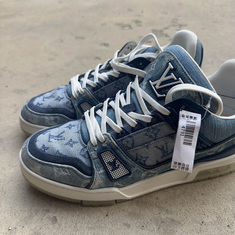 Louis Vuitton Louis Vuitton Stylish Blue Sneakers 0079 Size US 8.5 / EU 41-42 - 1 Thumbnail