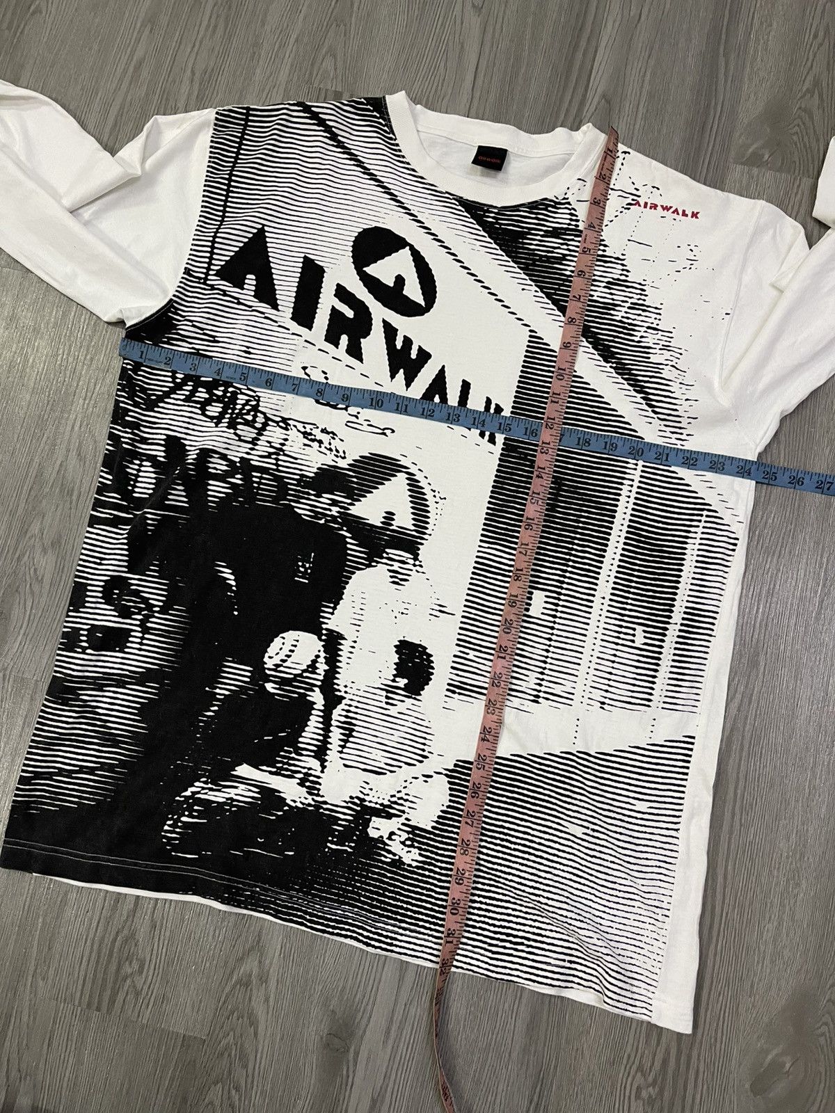 Airwalk OVP Airwalk long sleeve shirt Size US L / EU 52-54 / 3 - 8 Thumbnail