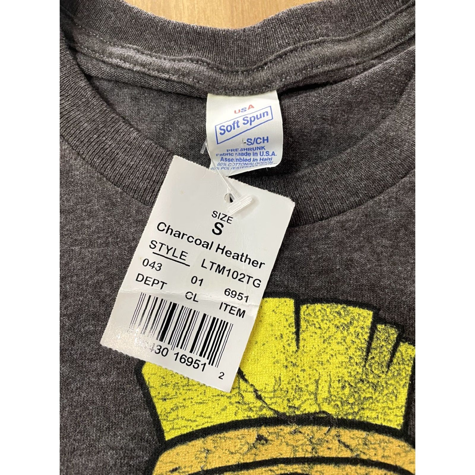 Vintage VINTAGE Looney Tunes Marvin the Martian Charcoal T-Shirt Small Gray Unisex Adult Short Sleeve Size US S / EU 44-46 / 1 - 2 Thumbnail