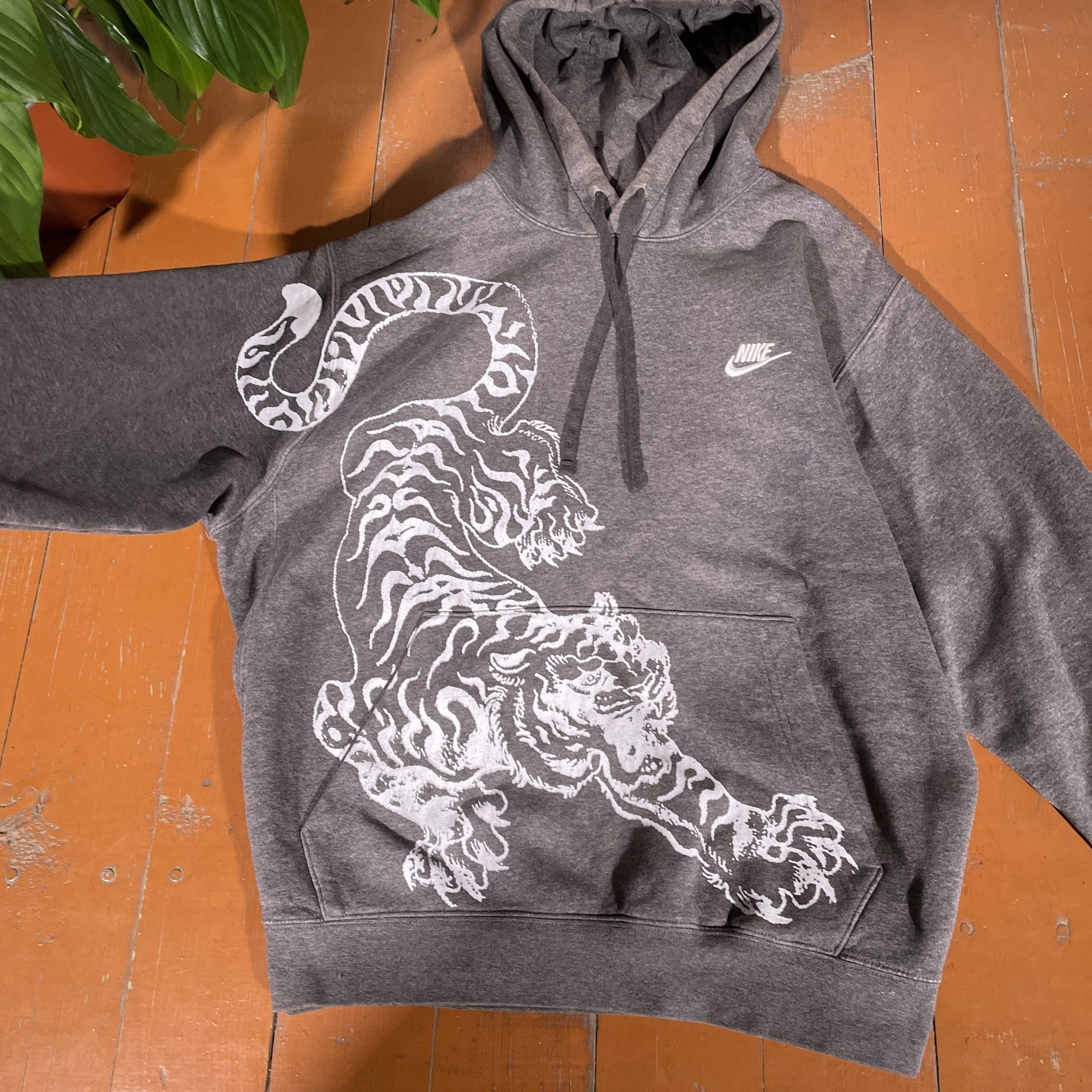 Nike Custom Nike Hoodie Tiger streetwear art grunge opium y2k Size US L / EU 52-54 / 3 - 6 Thumbnail