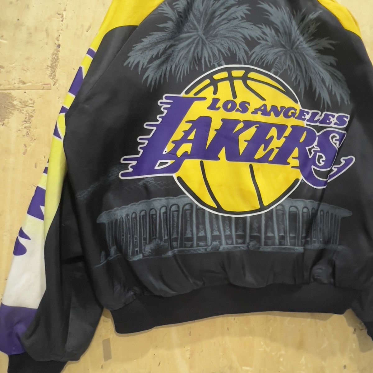 NBA Rare Vintage x Varsity Lakers Tag Chalk Line Size US XL / EU 56 / 4 - 10 Thumbnail