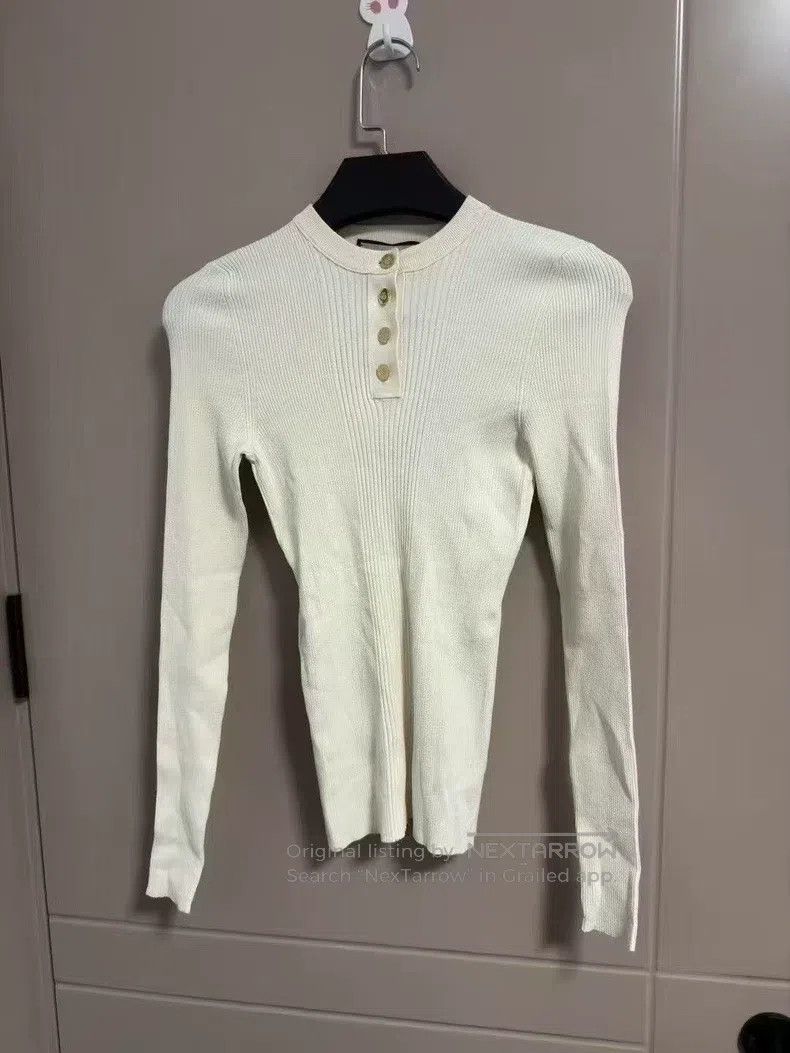 Gucci Gucci Beige knitted long sleeves Size S / US 4 / IT 40 - 1 Thumbnail