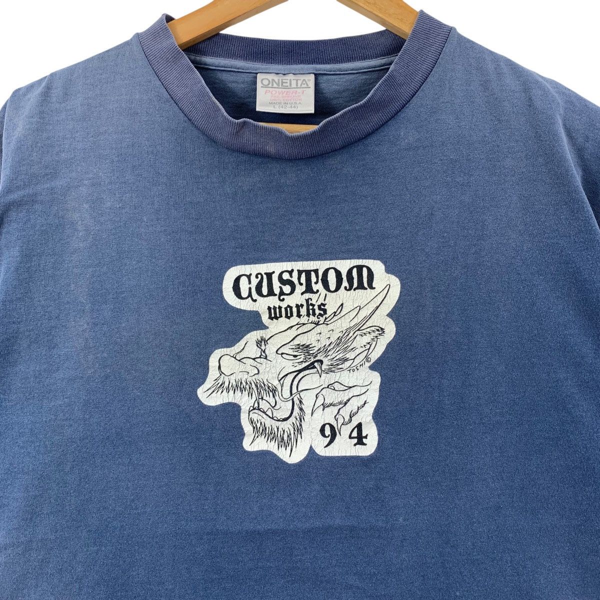 Vintage Vintage CUSTOM WORKS 1994 Surfing Surf Skateboard Tshirt Size US L / EU 52-54 / 3 - 3 Thumbnail