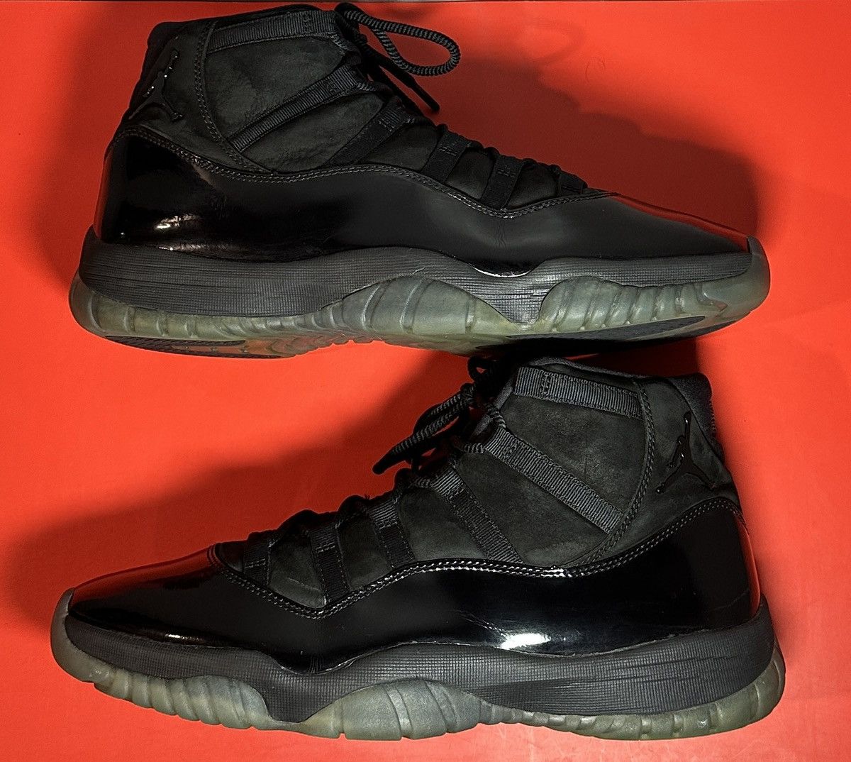 Jordan Brand Size 13 - Jordan 11 Retro Cap and Gown 2018 Size US 13 / EU 46 - 2 Thumbnail