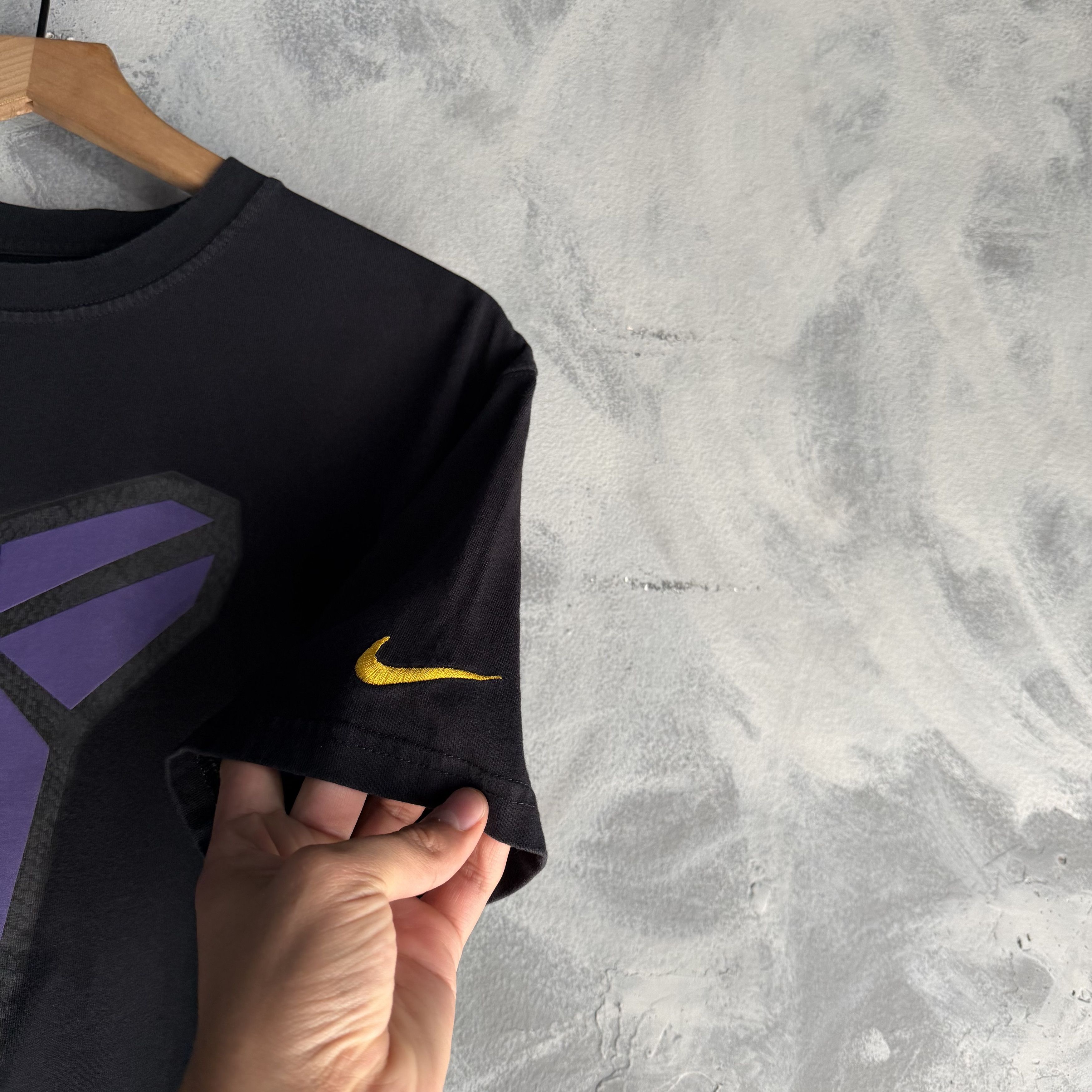 Nike Nike Max90 Kobe Bryant Shirt Mens Medium Basketball Size US M / EU 48-50 / 2 - 5 Thumbnail