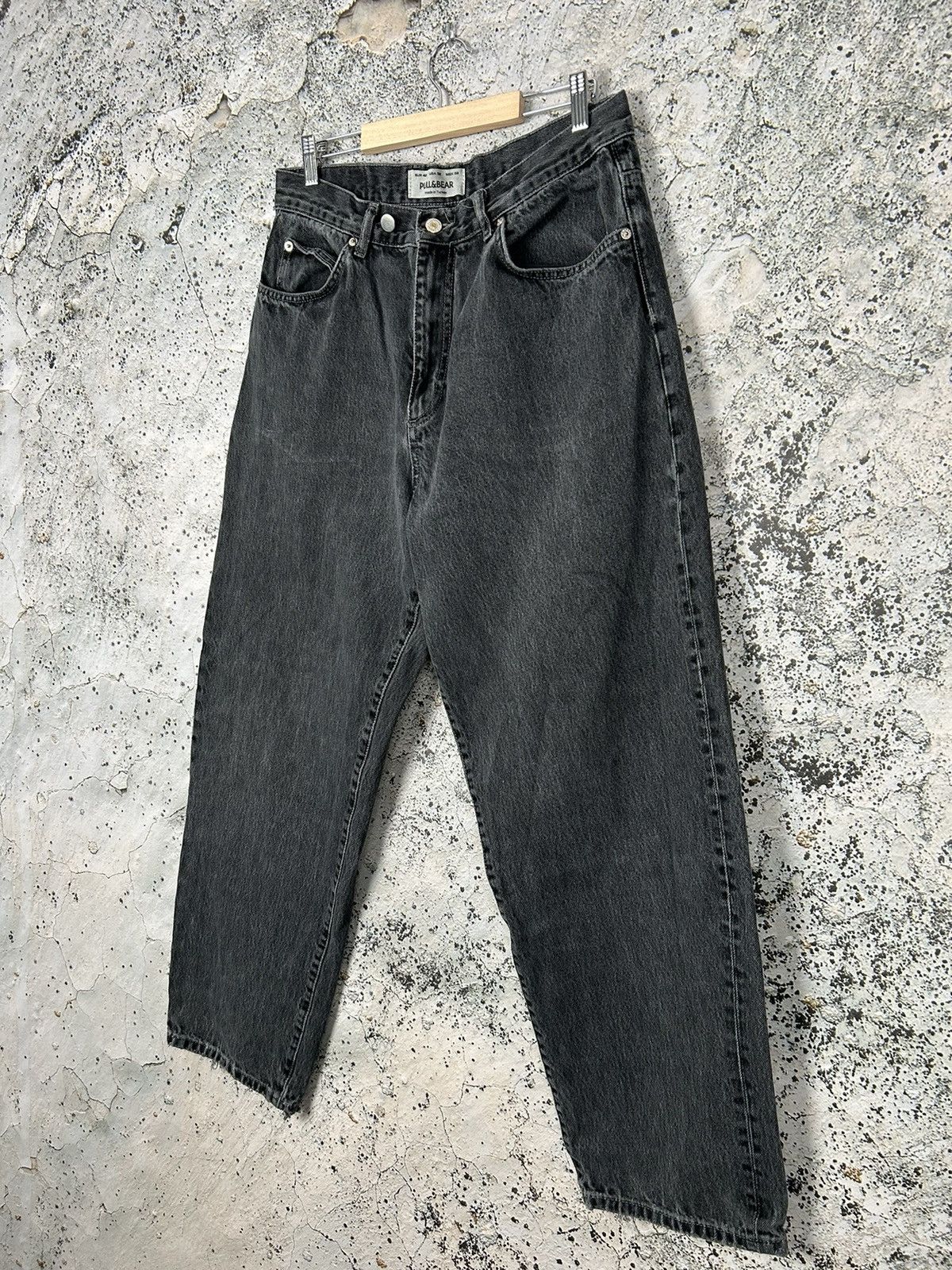 Pull & Bear Washed Black Baggy Denim Jeans Rap Streetwear Hype Skate Size US 32 / EU 48 - 2 Thumbnail
