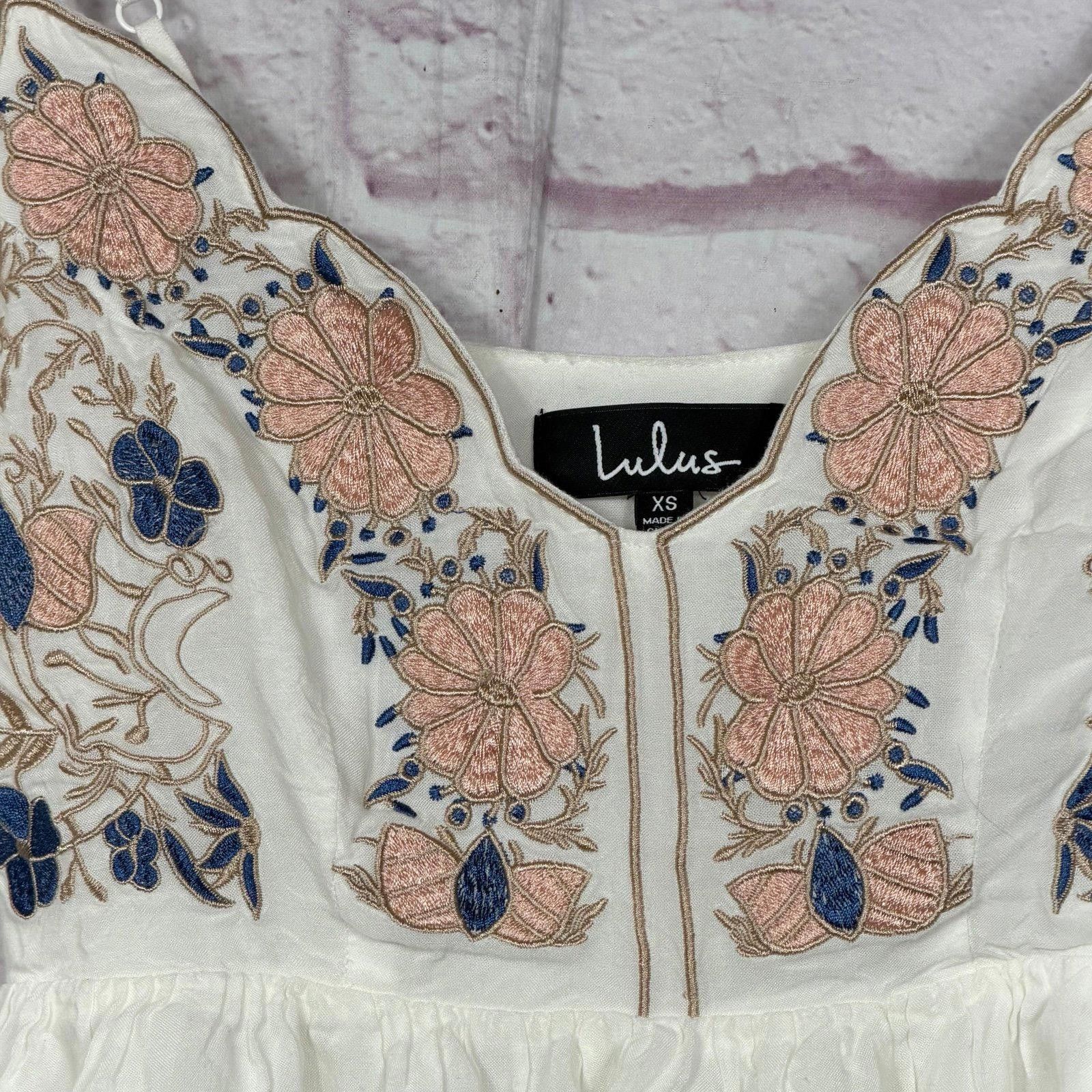 Lulus Lulus XS Daisy Petal Pickin' ivory embroidered mini dress Size XS / US 0-2 / IT 36-38 - 6 Thumbnail