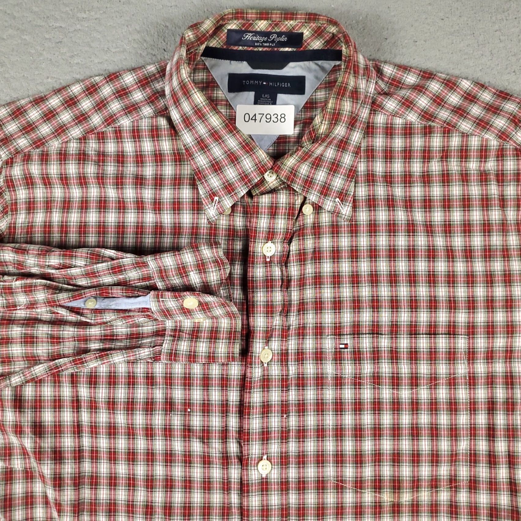 Tommy Hilfiger Tommy Hilfiger Red Plaid Button-Up Shirt Mens Large Long Sleeve Casual Size US L / EU 52-54 / 3 - 2 Thumbnail