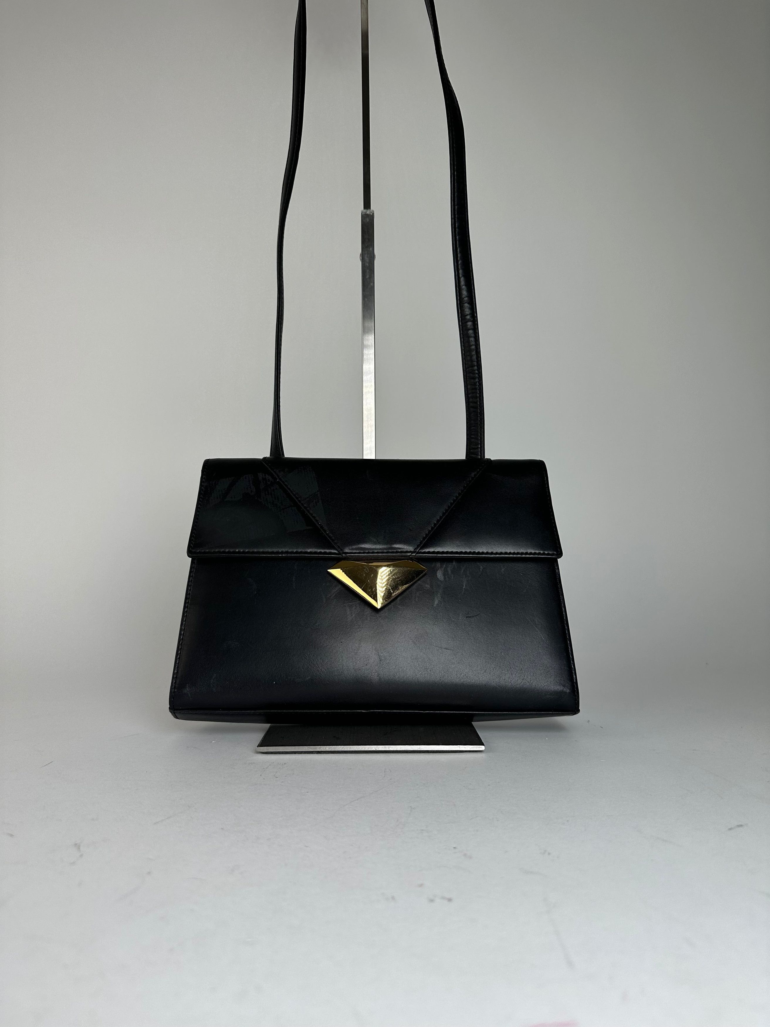Givenchy Vintage Shoulder Bag Black Leather Size ONE SIZE - 1 Thumbnail