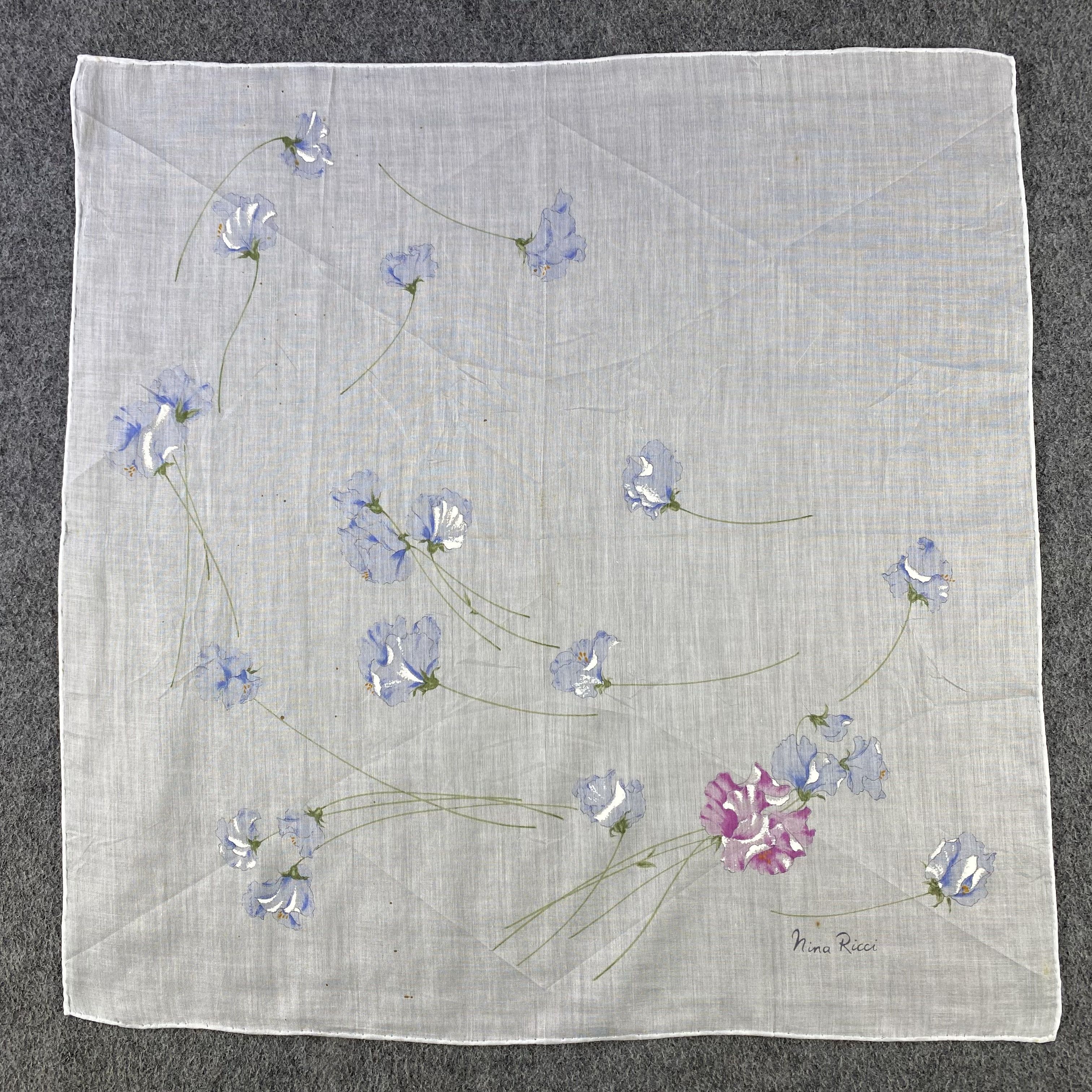 Nina Ricci Nina Ricci Handkerchief/Neckerchief/Bandana HC868 Size ONE SIZE - 1 Thumbnail